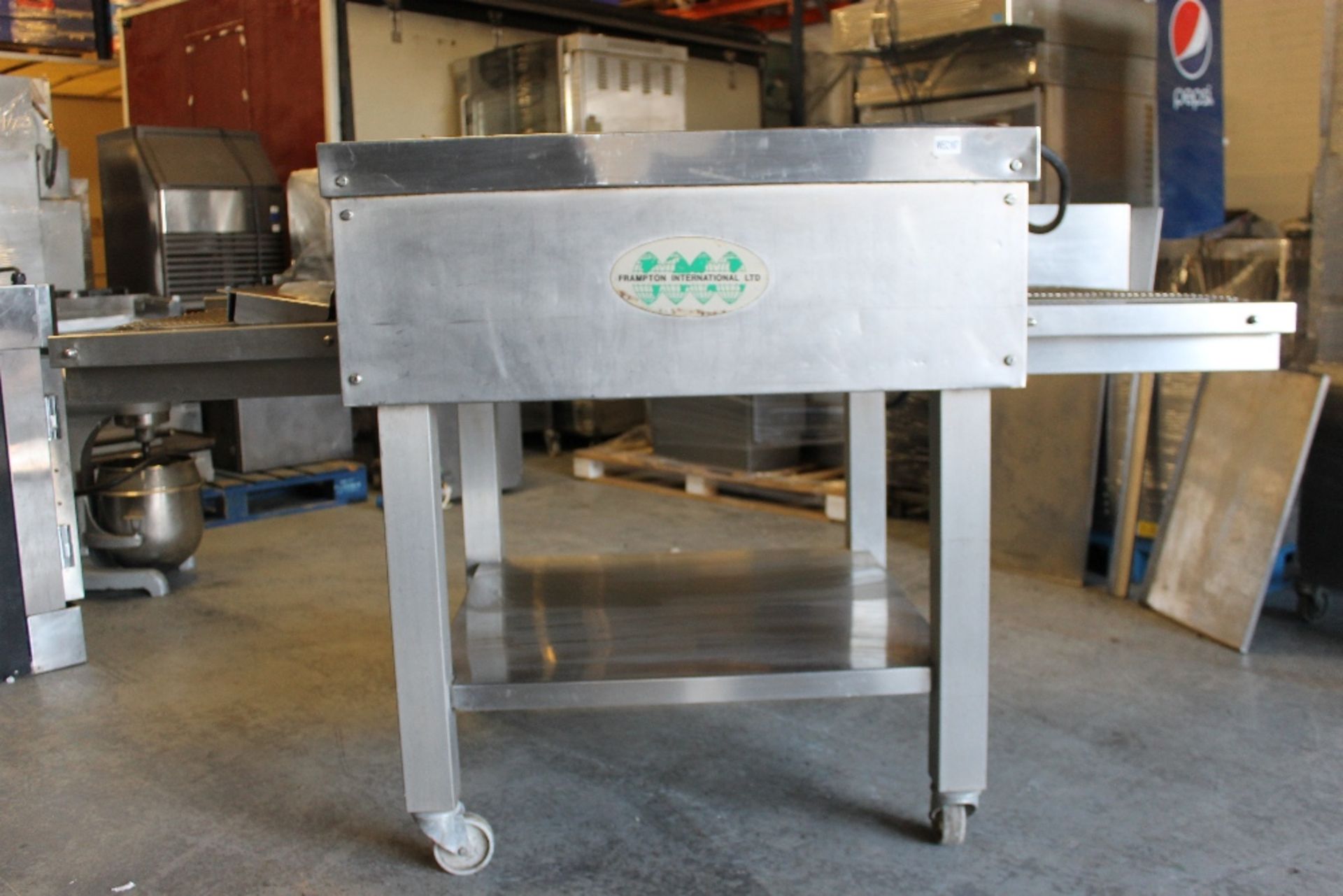 Frampton Large Pizza Conveyor Oven – on mobile stand   W210cm x H118cm x D106cm - Image 2 of 4