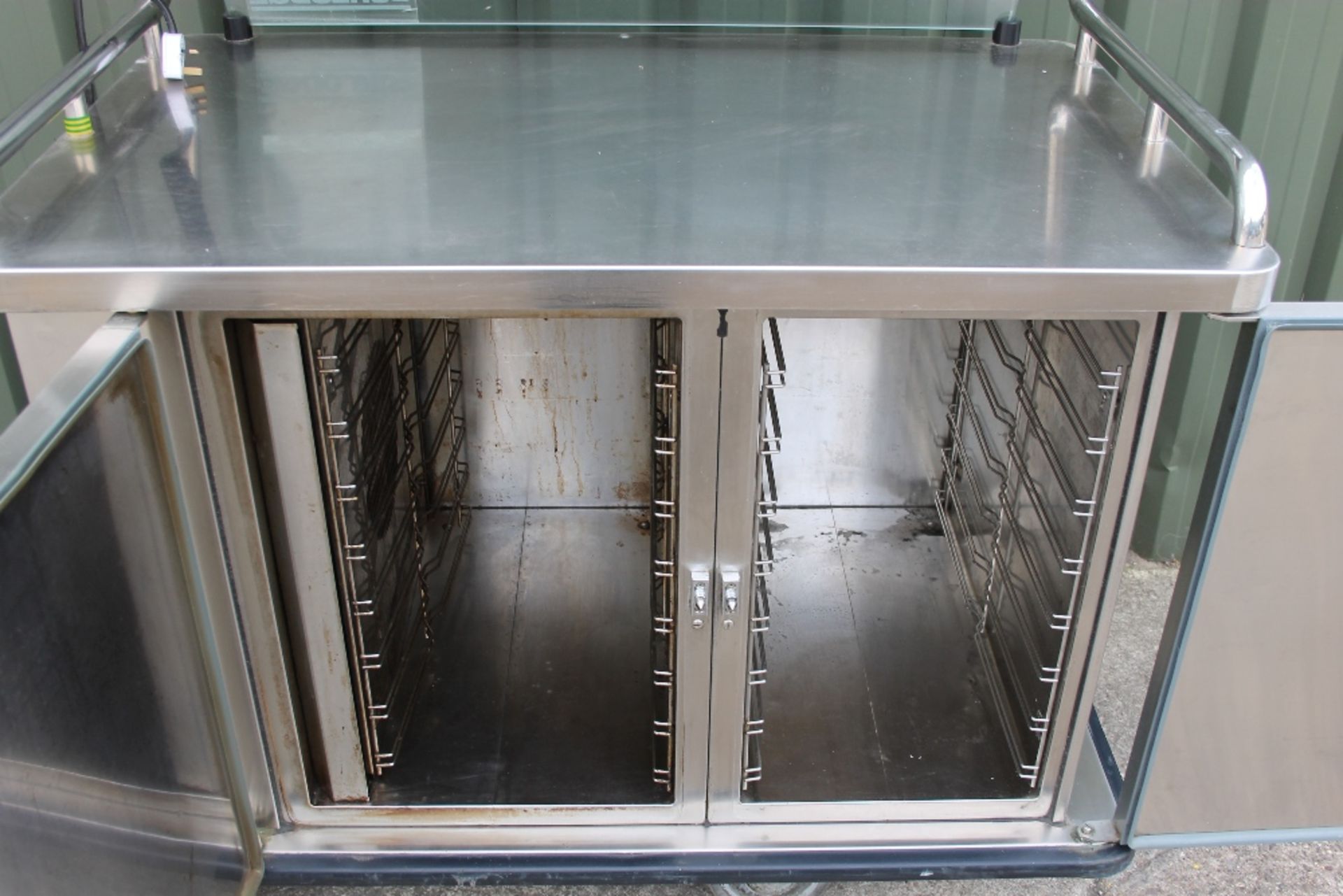 Multigen Burlodge Mobile Hot Cupboard / Serving Trolley   Tray Storage below -1ph - Bild 2 aus 3