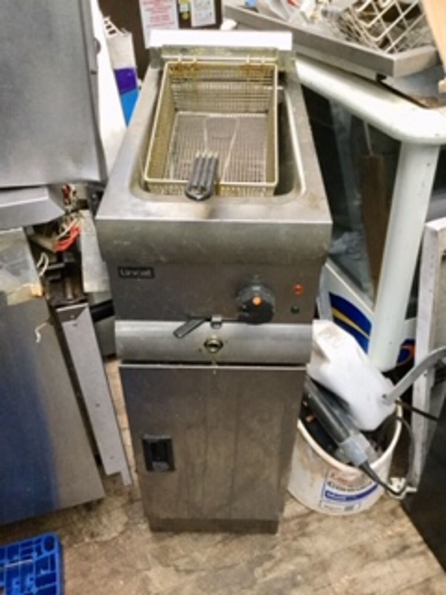Lincat Single Electric Fryer – 1 Basket – NO VAT
