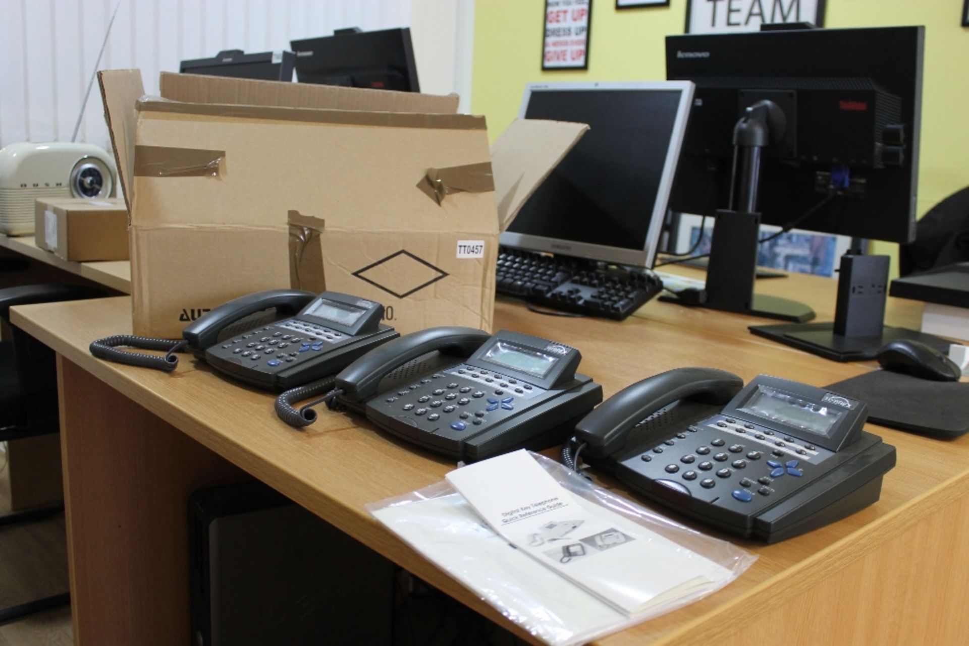 New Telephone System Switchboard PBX Complete Plug & Play 408 + 3 Desk Telephones This super machine