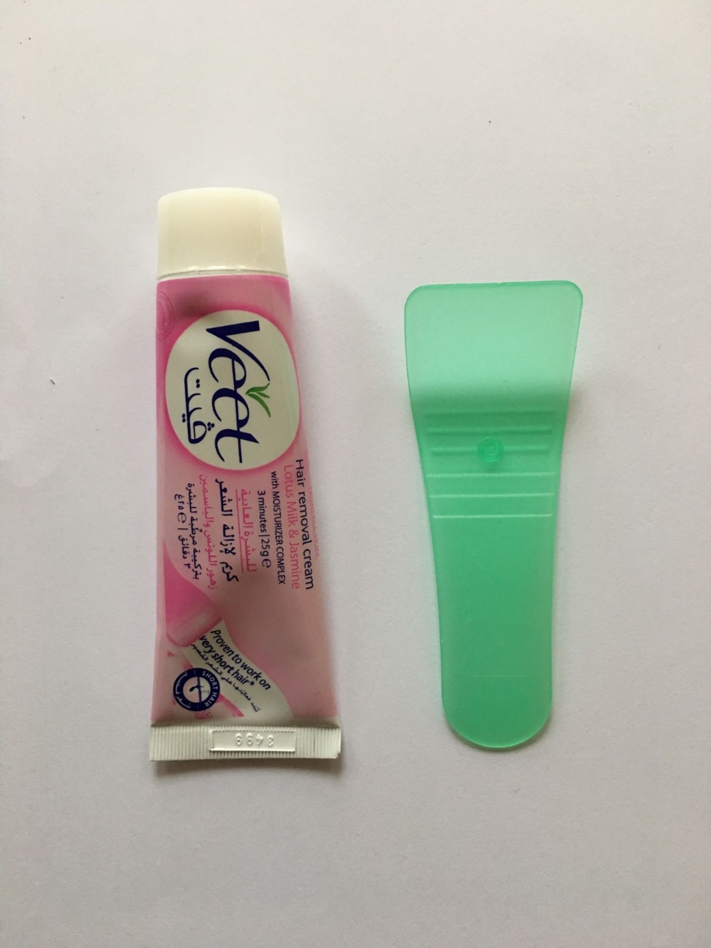 200 x Veet 25g Tubes - UK Delivery £20 –  NO VAT