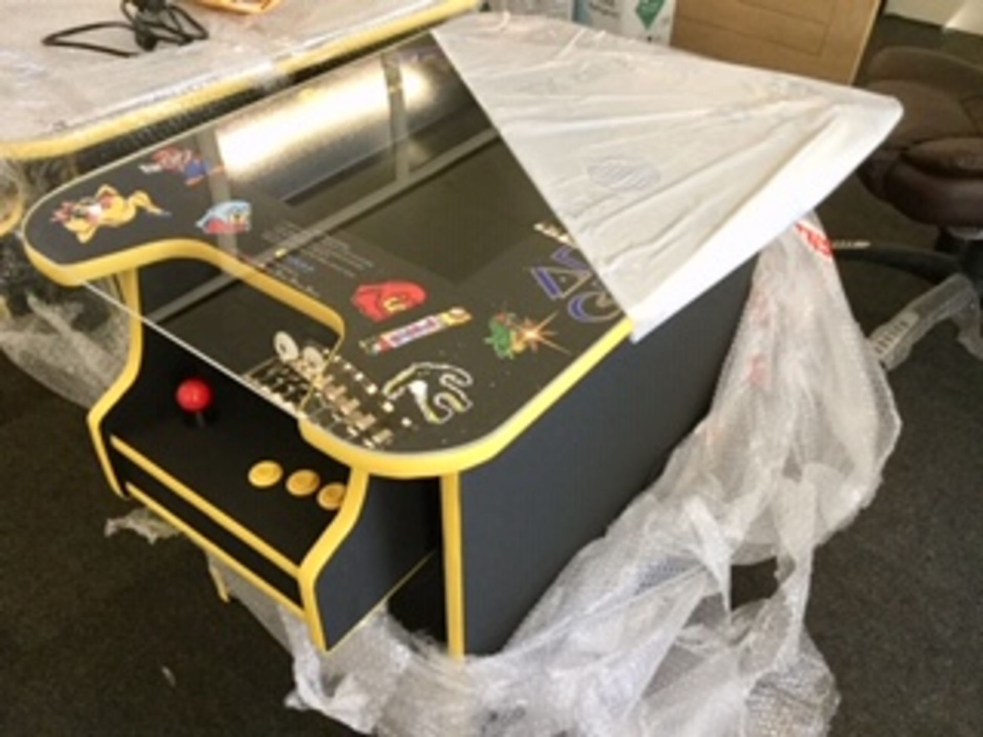 Brand New Space Invaders Machine with 60 Classic Arcade Games Installed – Pac-Man , Donkey Kong - Image 2 of 2