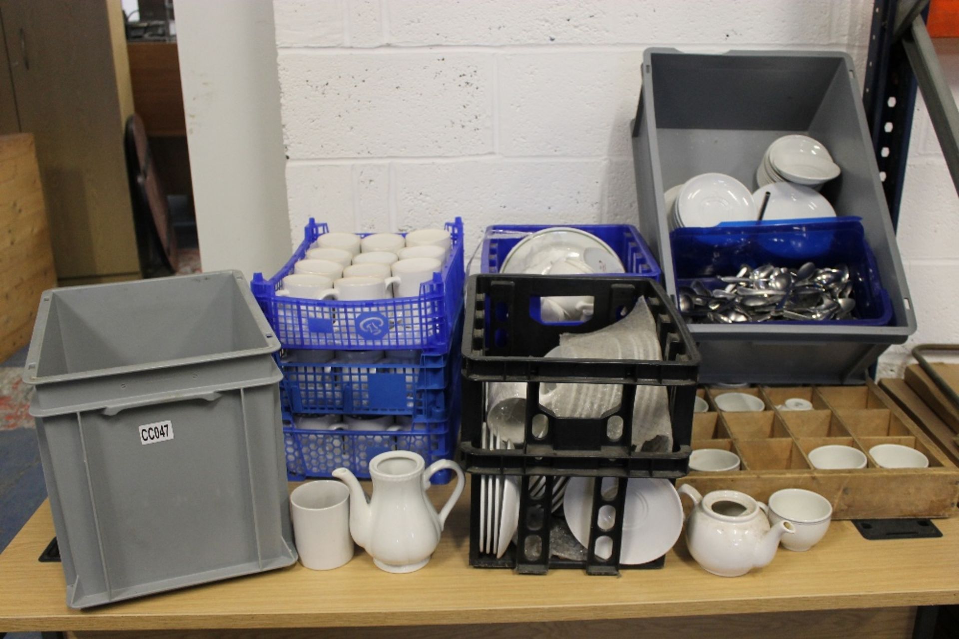 Mixed Lot – Large Quantity Mugs , Saucers, Tea & Coffee Pots, Tea Spoons + Glass Bowls