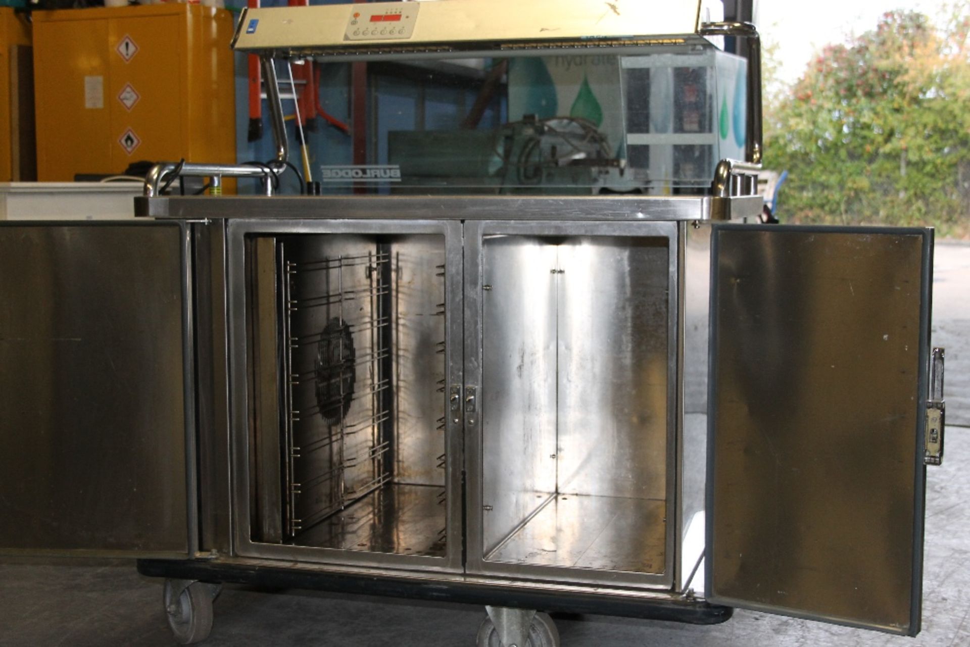 Burlodge Multigen M22.100  Mobile Server with heated gantry and under tray storage to rear on one - Image 4 of 6