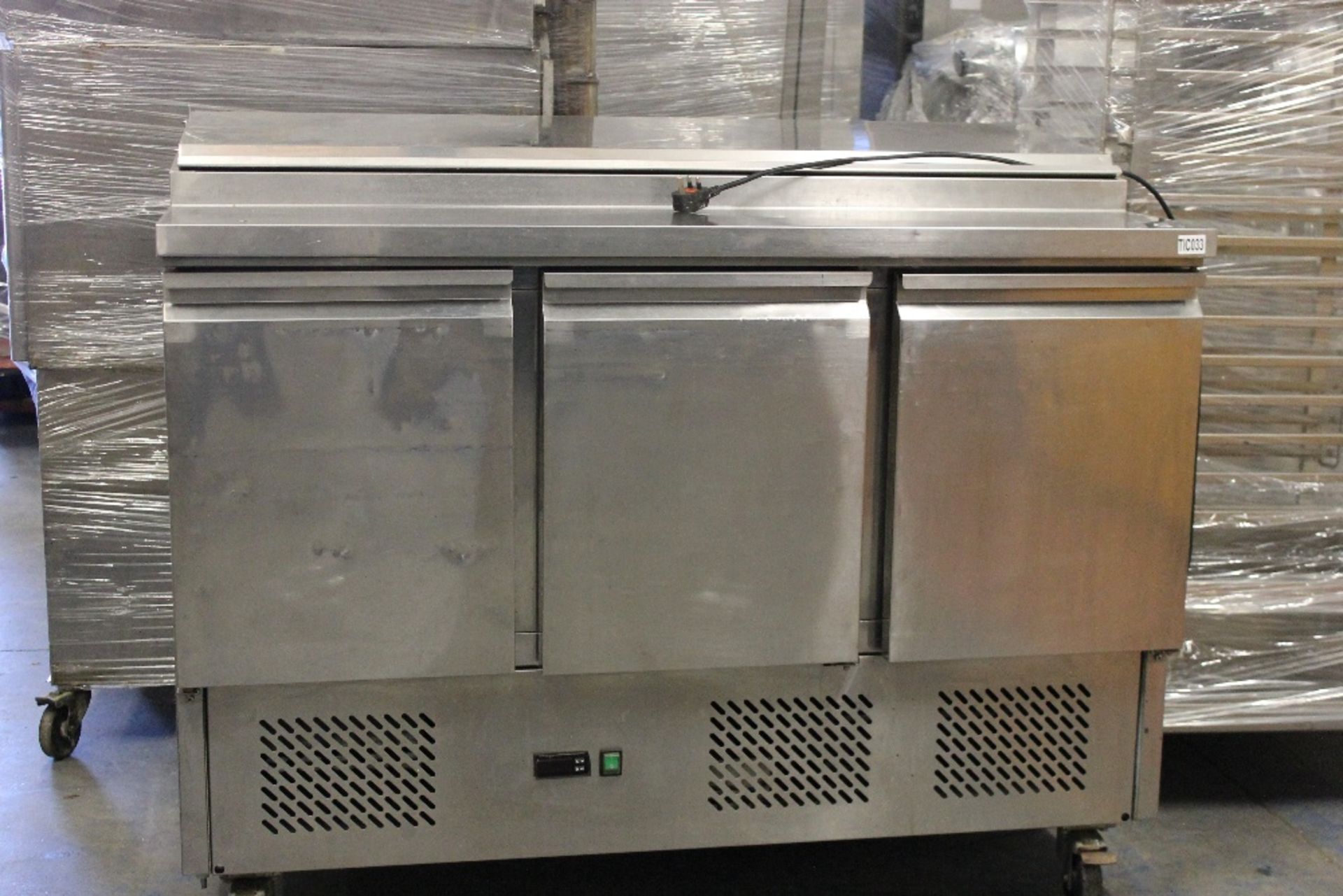 Caterbake PC300 Refrigerated 3 Door Stainless Steel Saladette / Bench Fridge - Image 5 of 5
