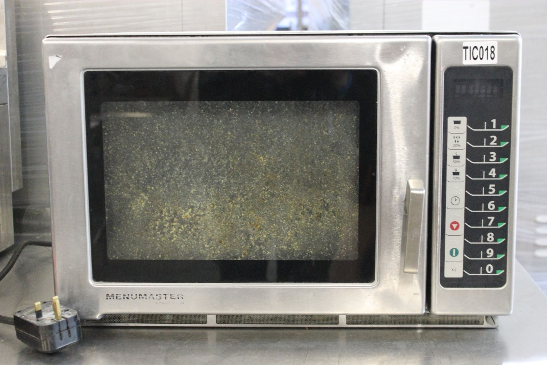 Menu master Commercial Microwave 1800 watts -RFS818TS