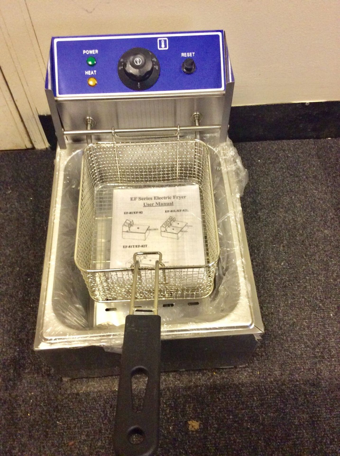 New & Boxed Counter Top Single Fryer -1ph- NO VAT