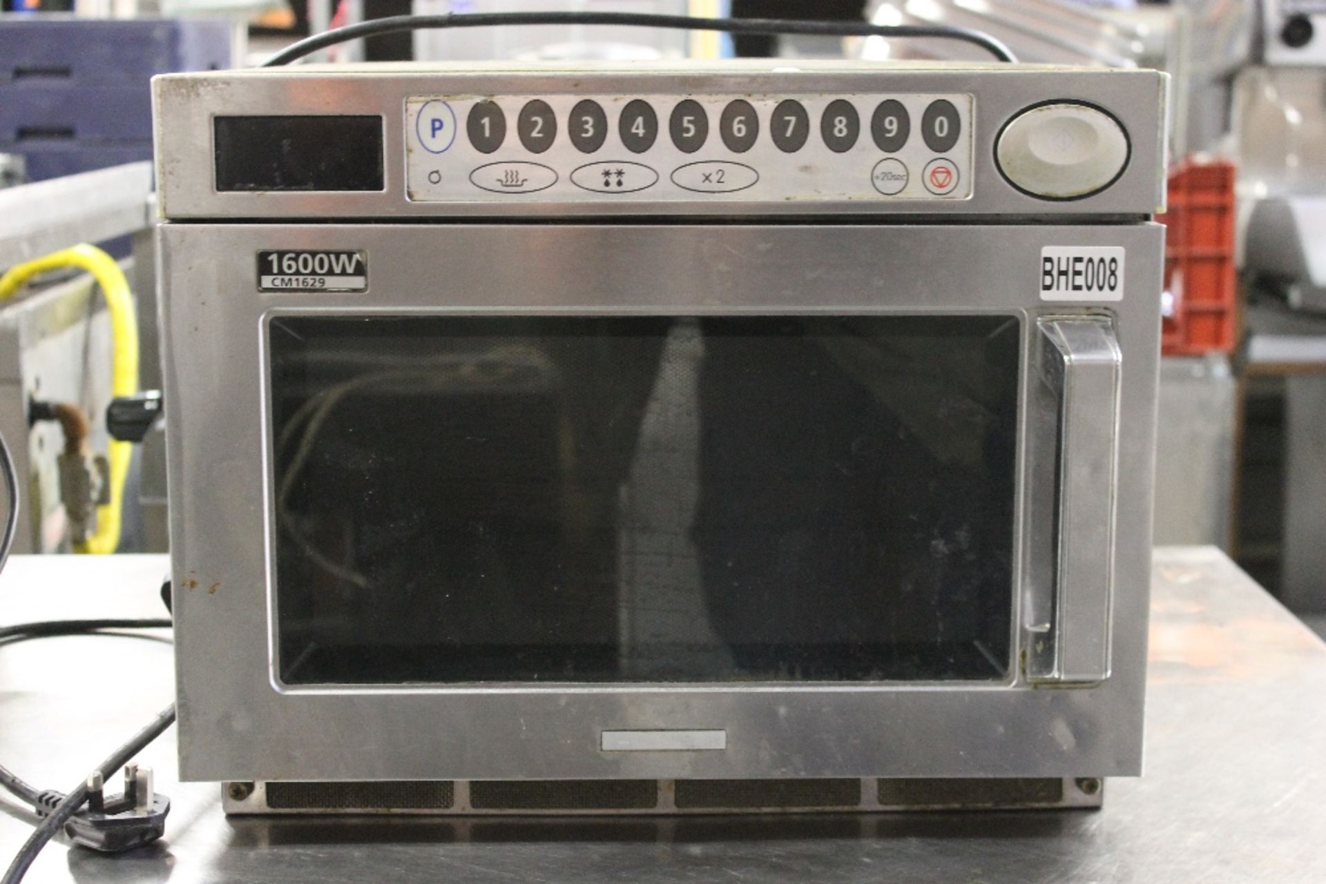 Heavy Duty 1600w Commercial Microwave -CM1629Recently removed from a working kitchen - Image 3 of 3
