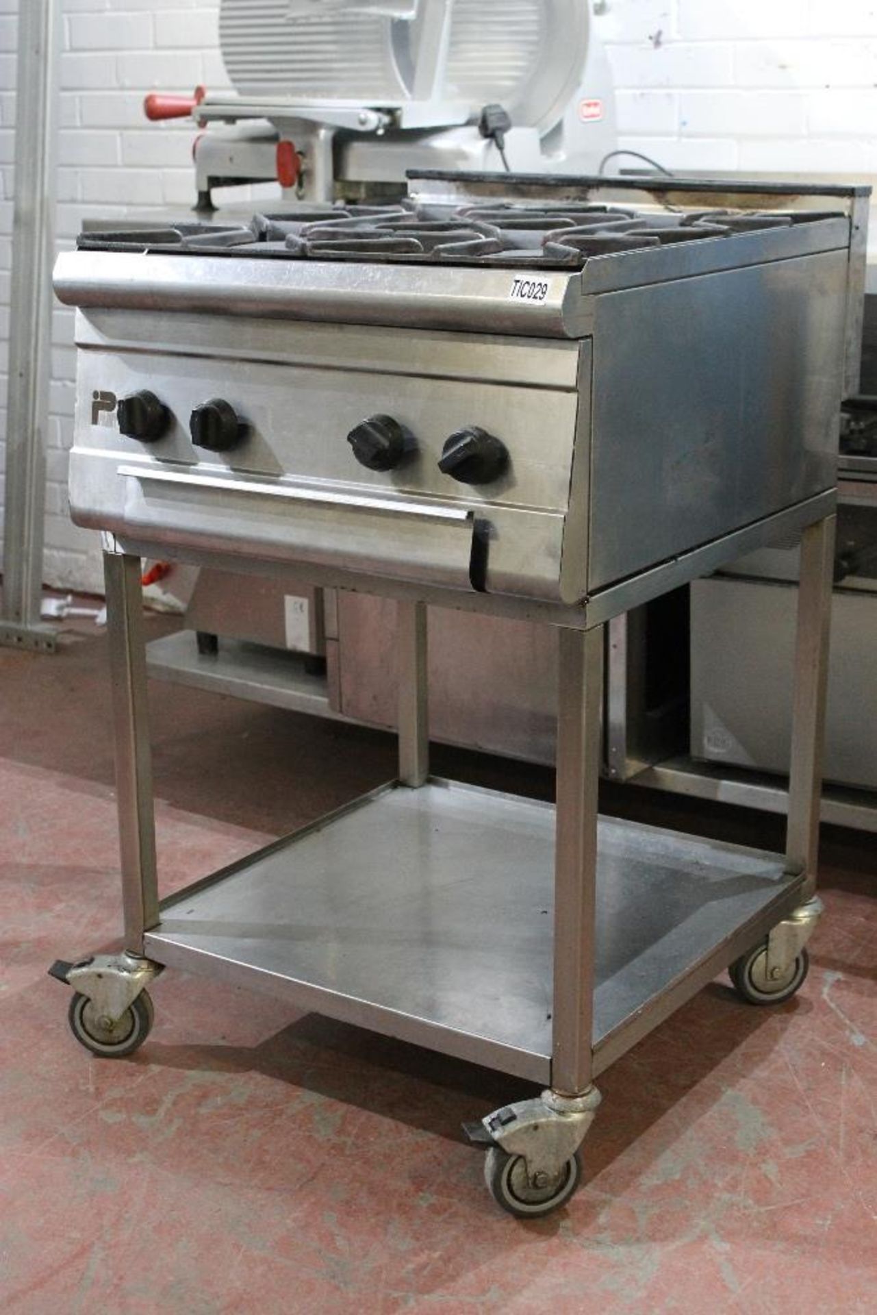 Parry 4 Burner Gas Top – on mobile stand - Image 2 of 3