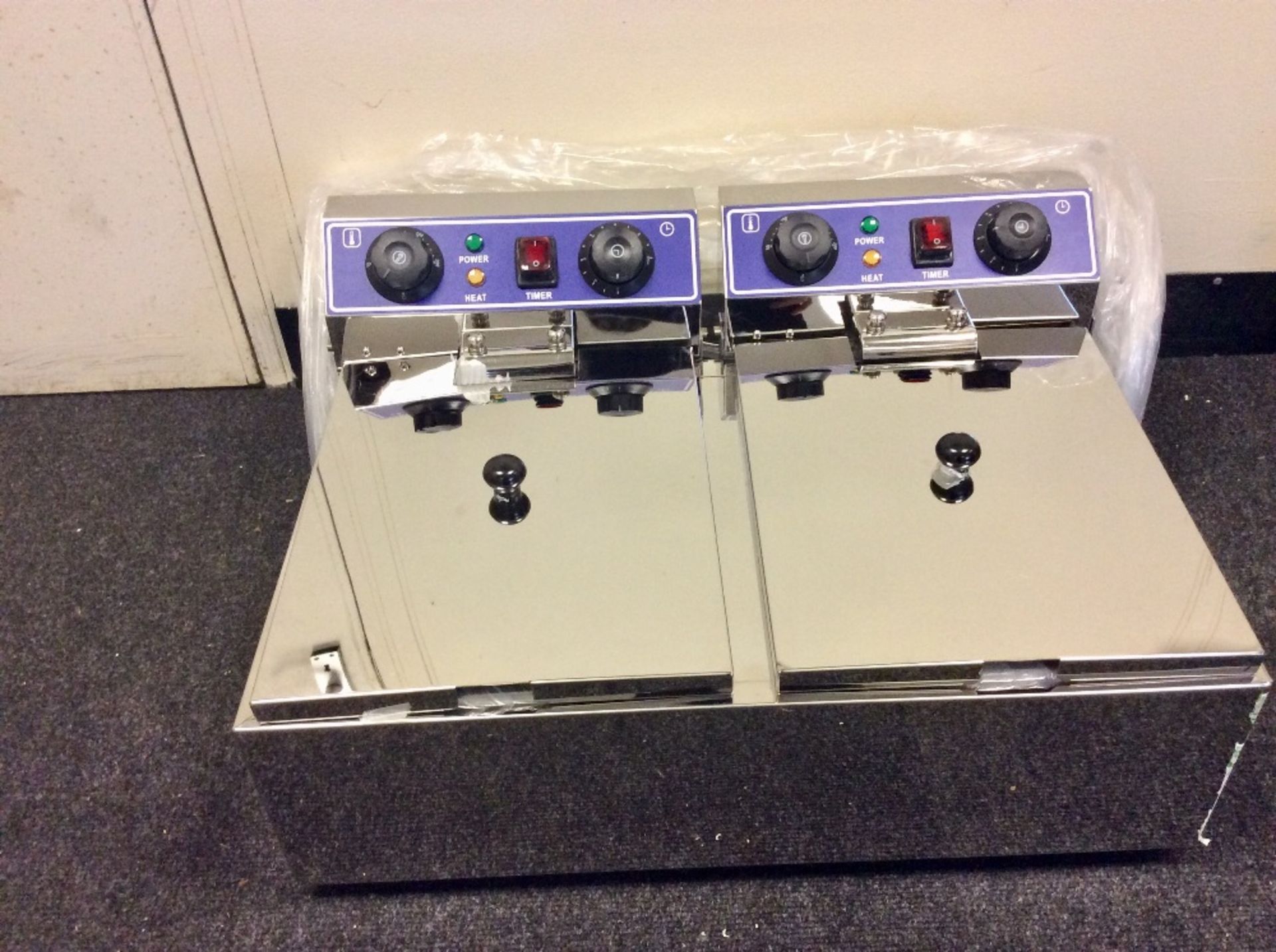 New & Boxed Double Electric Fryer -2×13amp plug – NO VAT