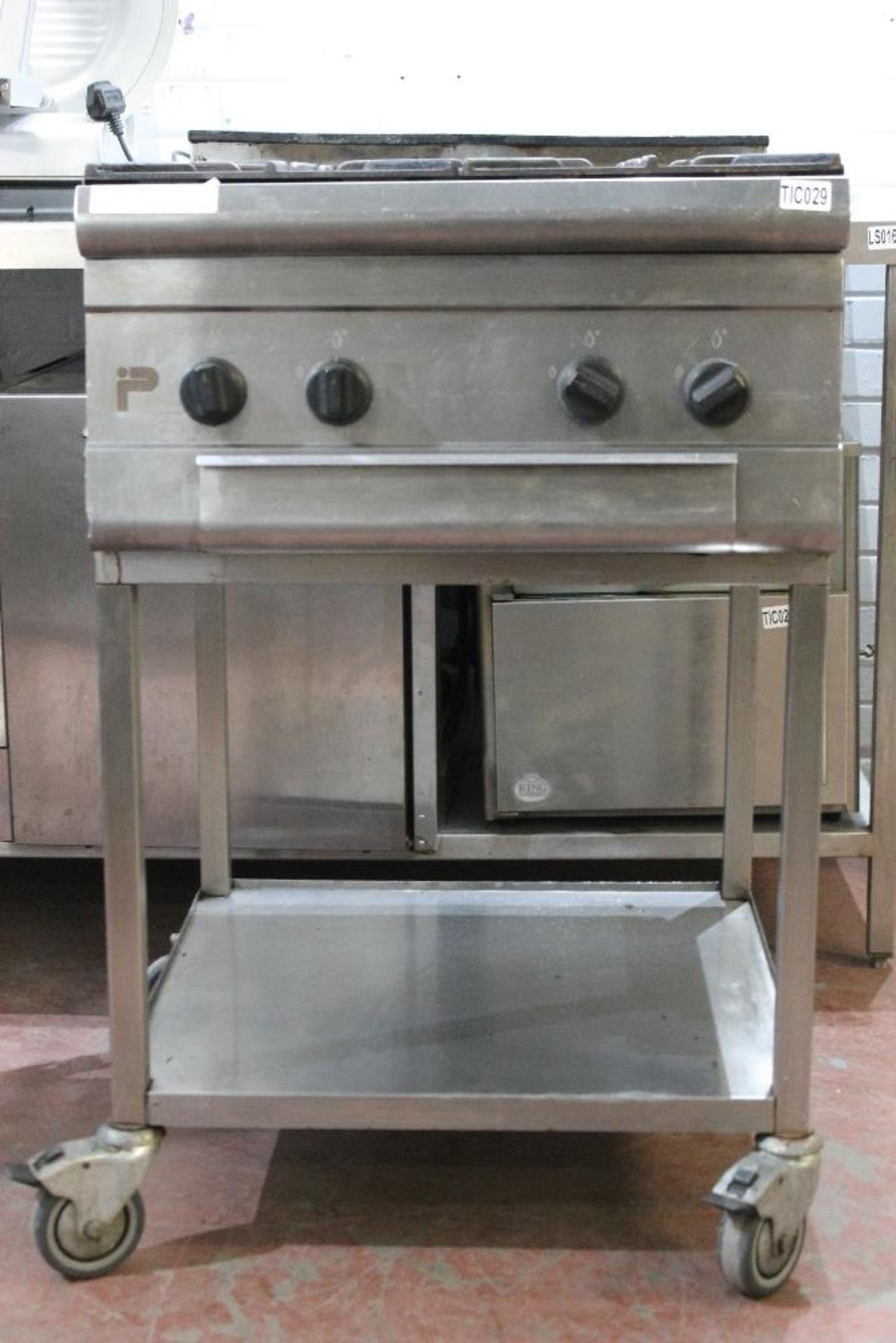 Parry 4 Burner Gas Top – on mobile stand - Image 3 of 3