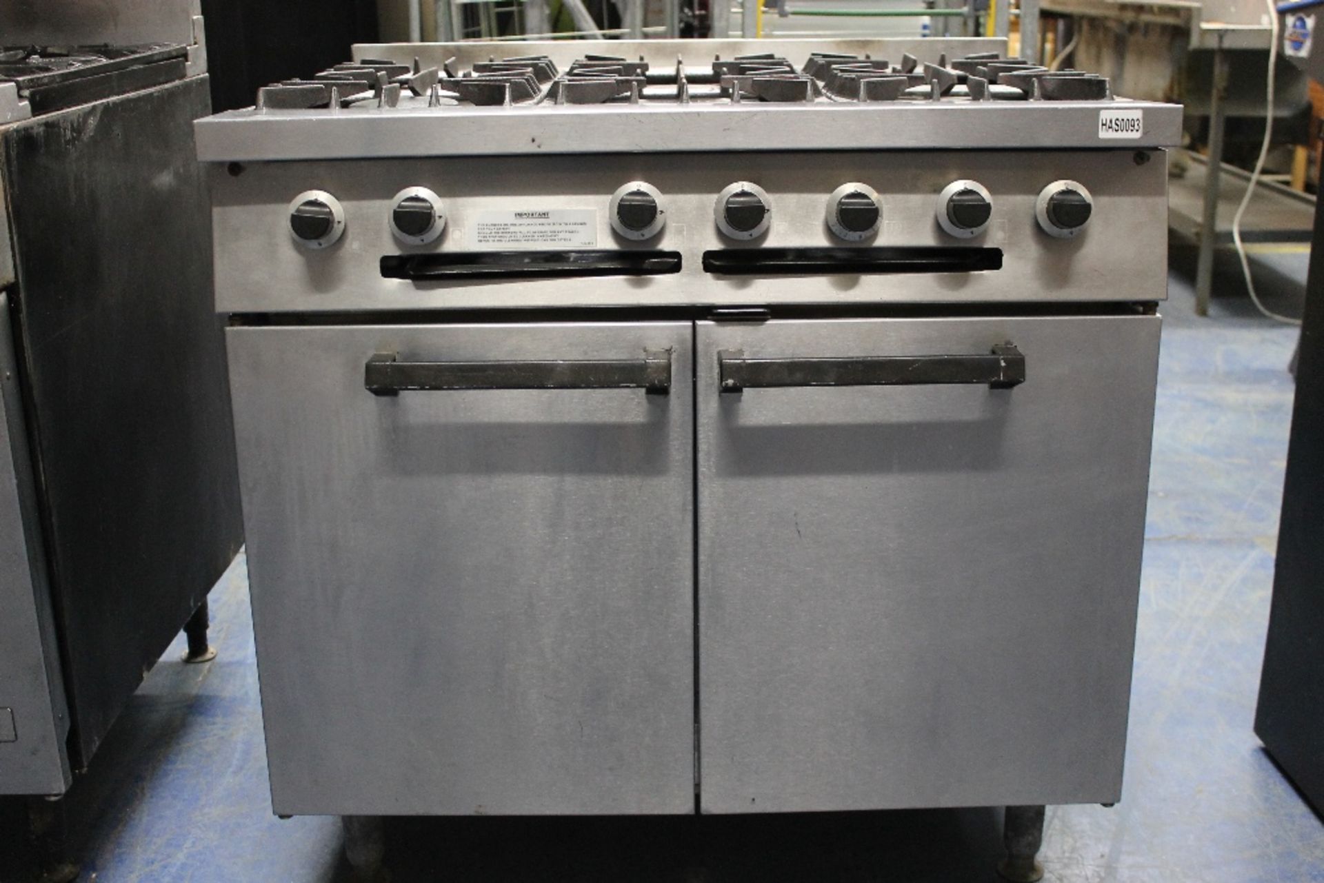 Falcon Dominator Six Burner Gas Cooker + Double Oven – NO VATmissing 4 Gas ring plates - Image 3 of 3