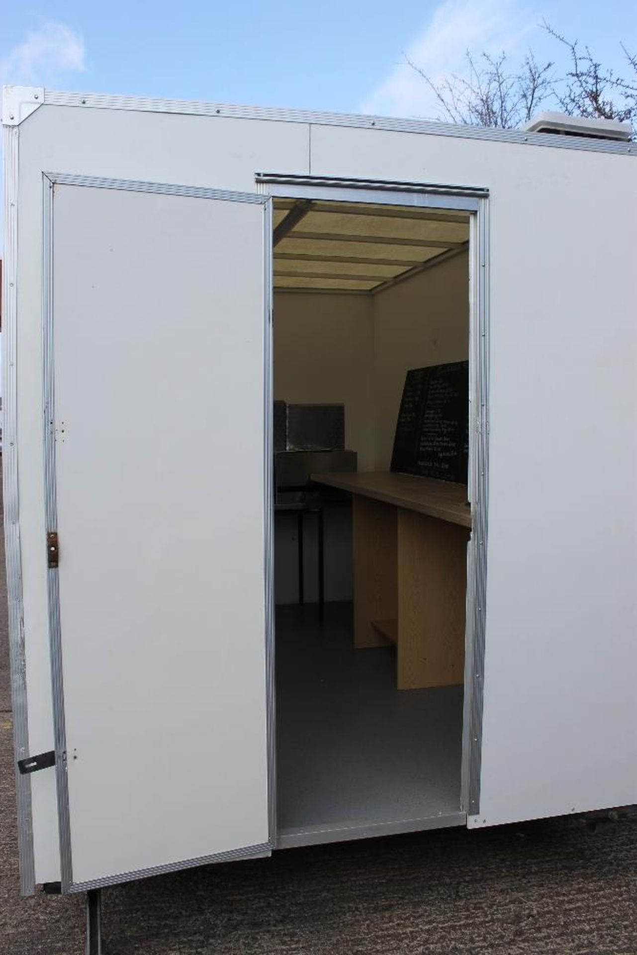 AJC Catering Trailer 10' x 7' – Refurbished – White – NO VAT Completely re-wired: New fuse box - Image 5 of 13