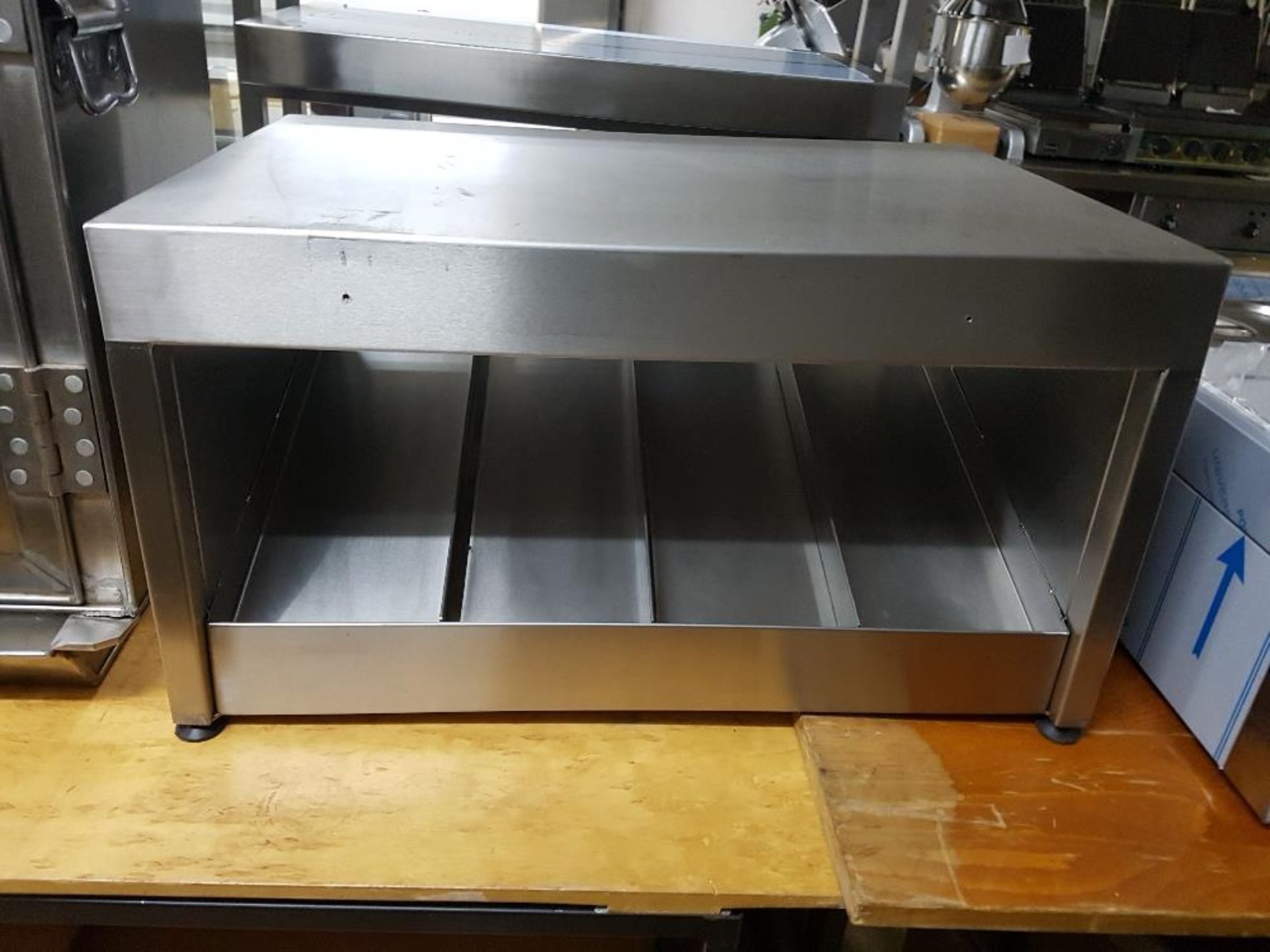 Stainless Steel Heated Burger Chute – W750mm x H420mm x D500mm -1ph – Fully Serviced  Buyer to