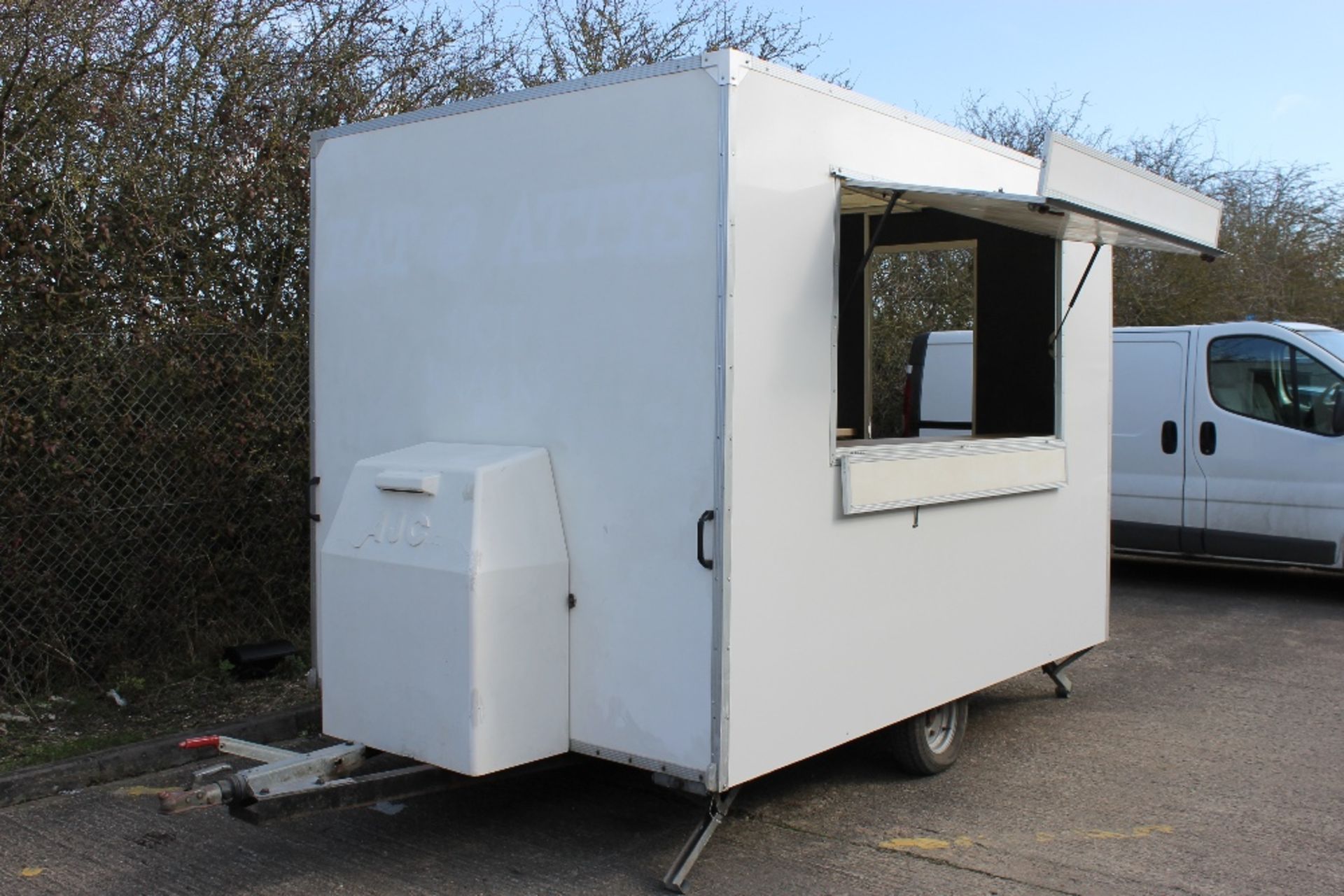 AJC Catering Trailer 10' x 7' – Refurbished – White – NO VAT Completely re-wired: New fuse box - Image 2 of 13