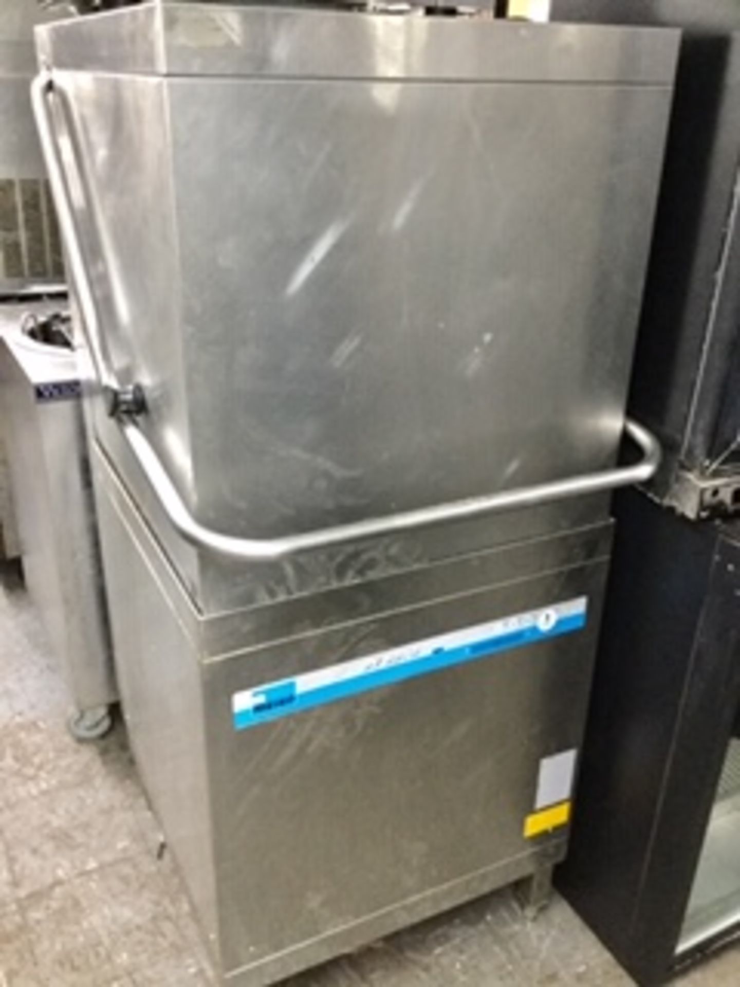 Meiko Pass Through Dishwasher – NO VAT
