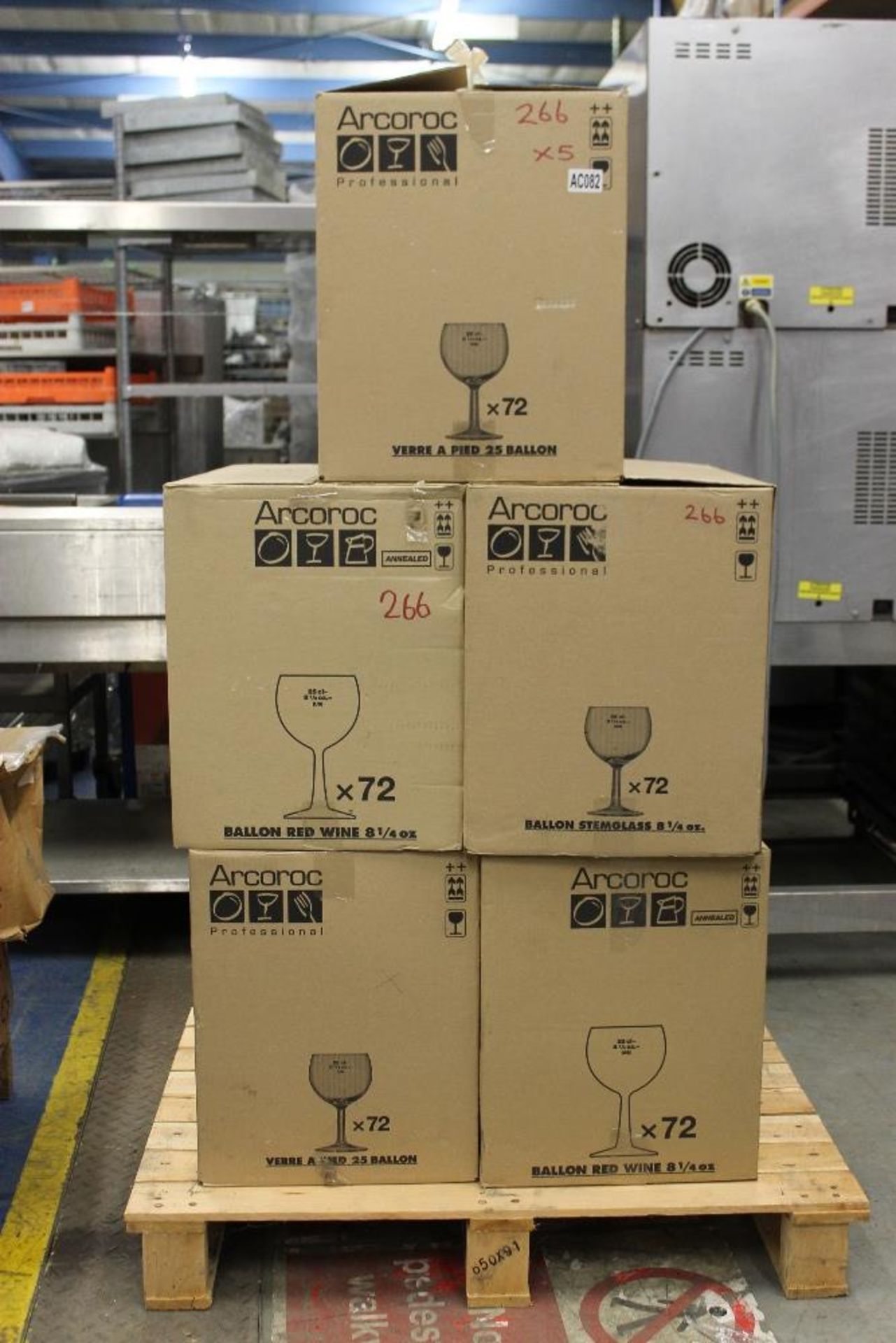 Pallet Quantity of 5 Boxes x Ballon Stem Glasses – 8 1/2 oz - Image 2 of 2