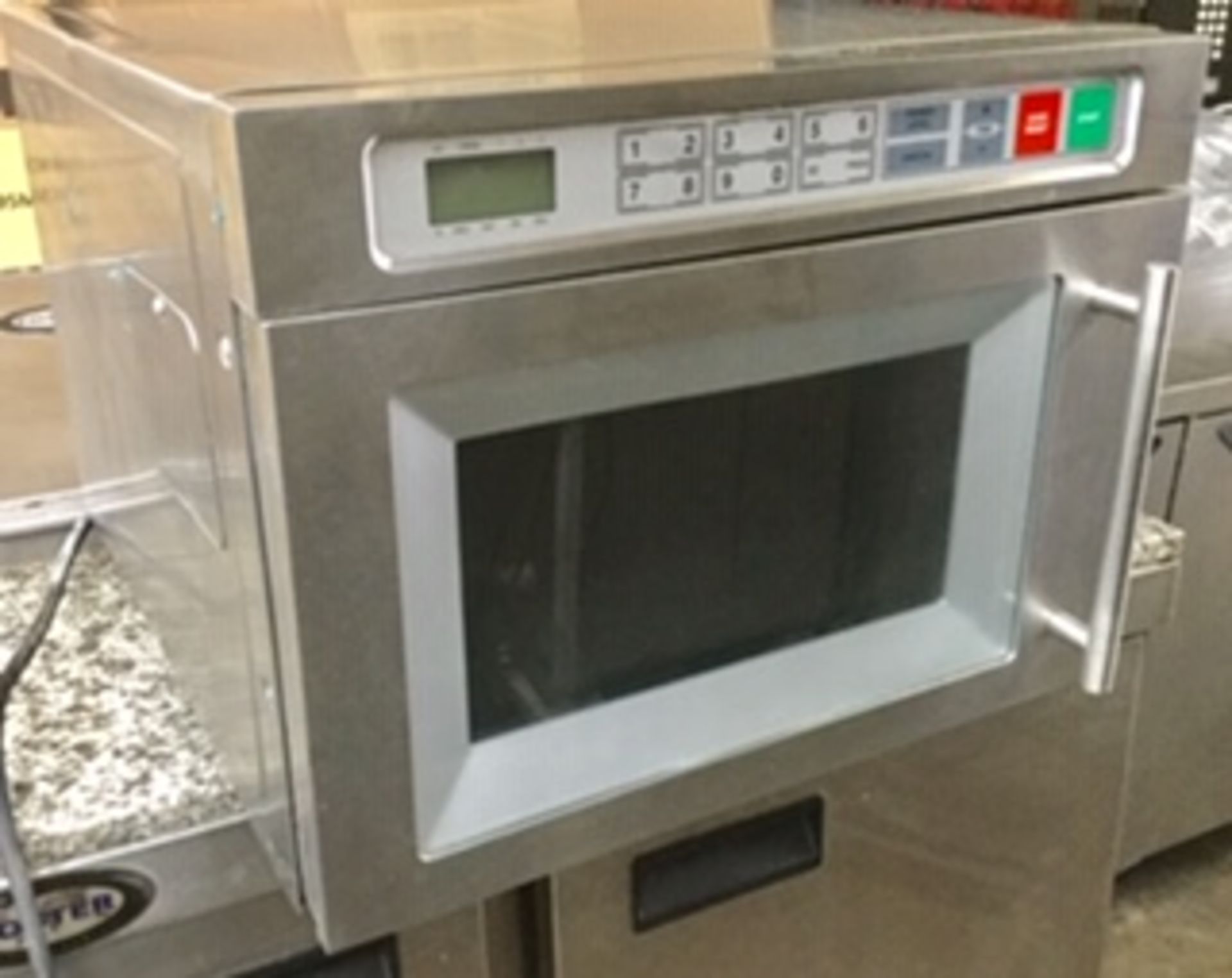 Commercial Microwave Oven – NO VAT