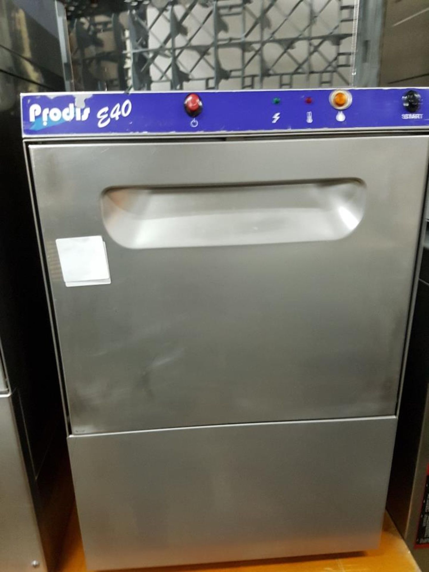 Prodis Under counter Glass Washer – Fully Serviced – TestedOne Basket – W450mm x D510mm x H690mm