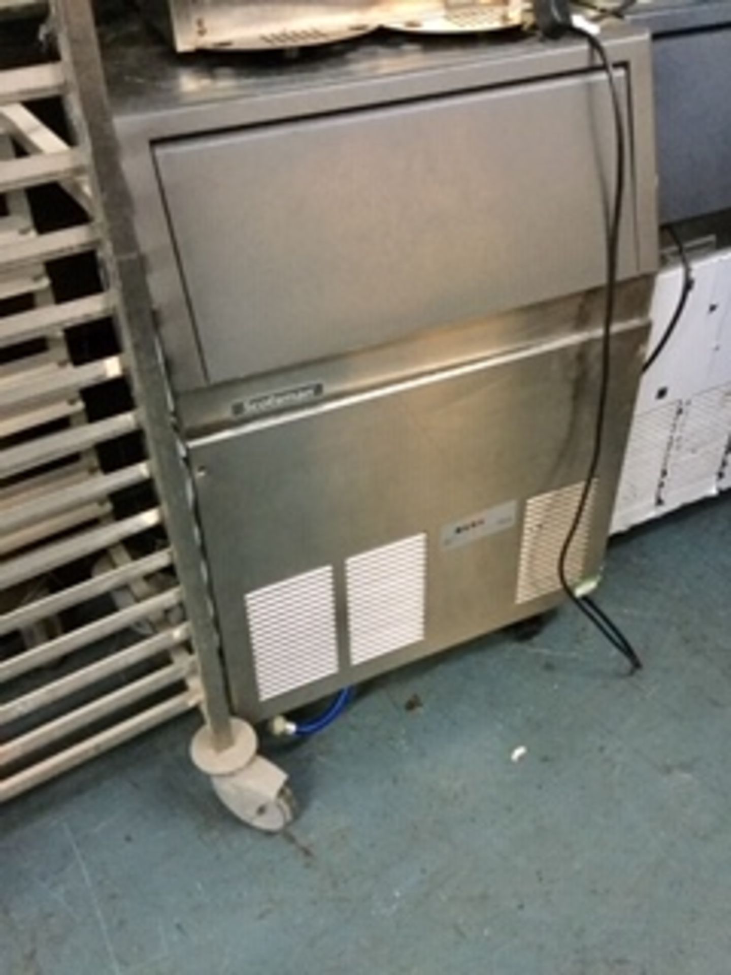 Scotsman Ice Machine – NO VAT