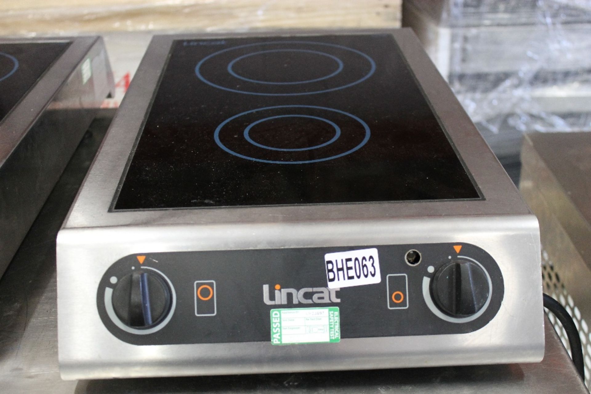 Lincat Electric 2 Ring Induction Hob – 1ph -Tested – NO VAT - Image 2 of 2