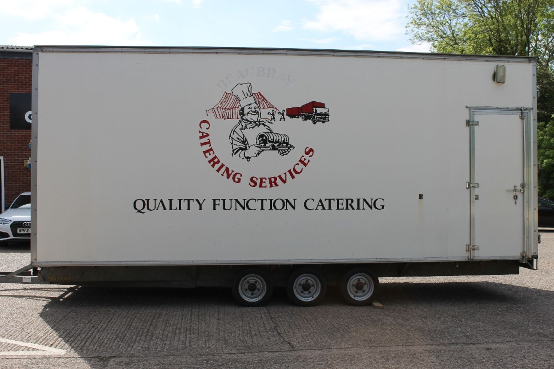 Catering Trailer 6.5 Meter – Tri Axle Trailer – NO VAT2 Personnel Doors & Barn Doors to the rearThis - Image 3 of 17