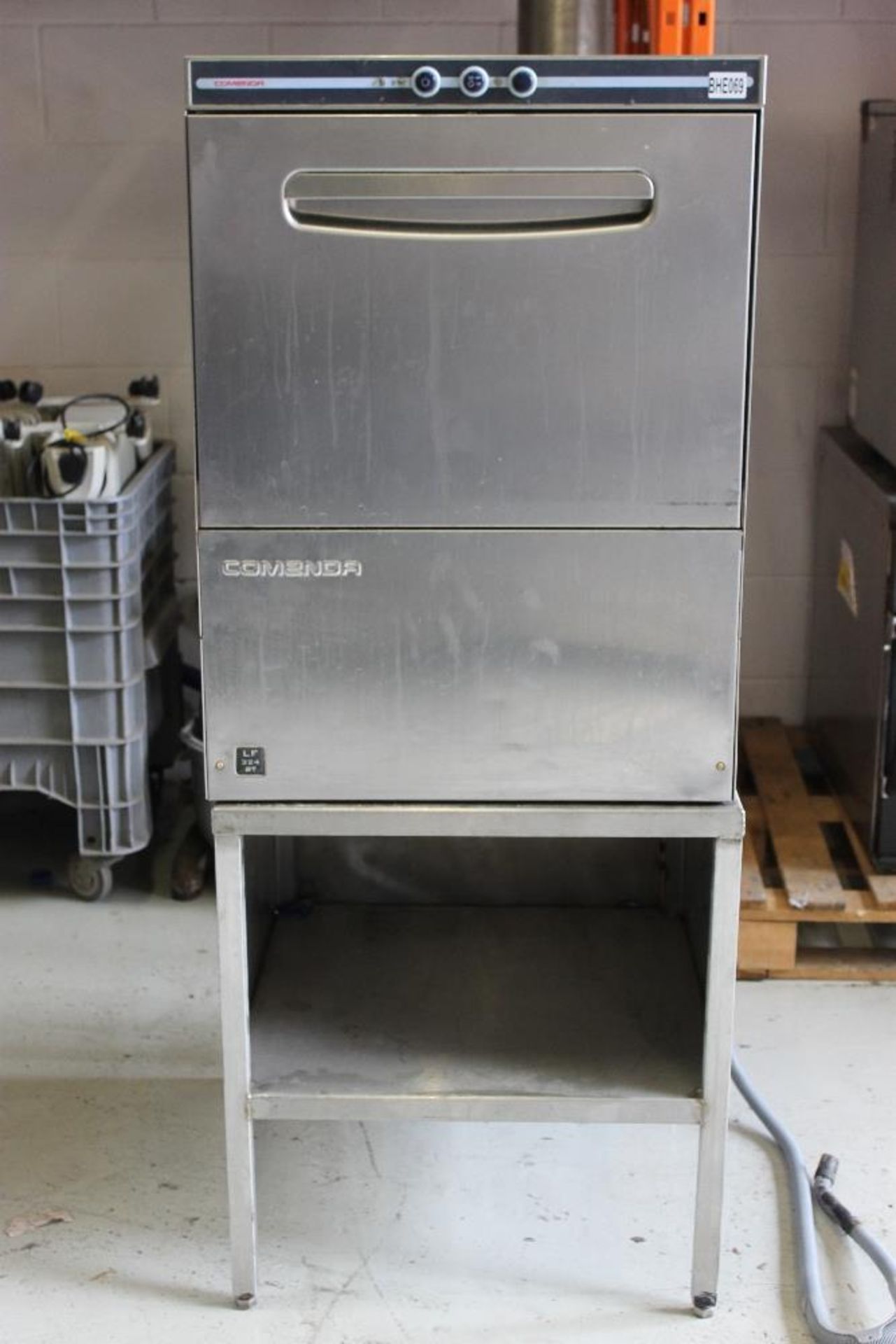 Comenda Dish/ Glass Washer – on Stand – 2 Baskets – Tested – NO VAT   W60cm x H148cm x D63cm - Image 2 of 3