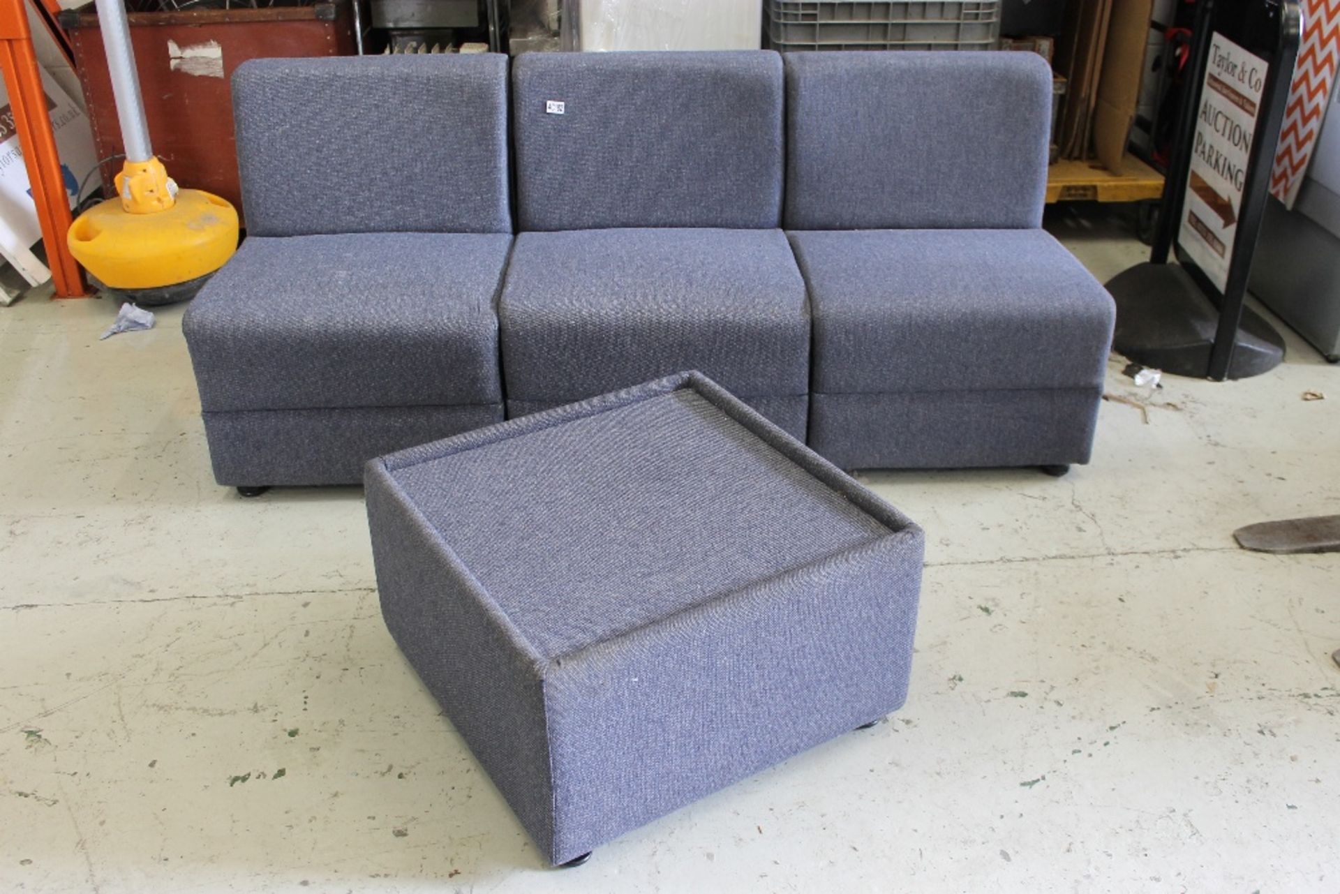 Reception / Lounge Set of 3 Chairs + Pouffe – Grey Cloth - Bild 3 aus 3