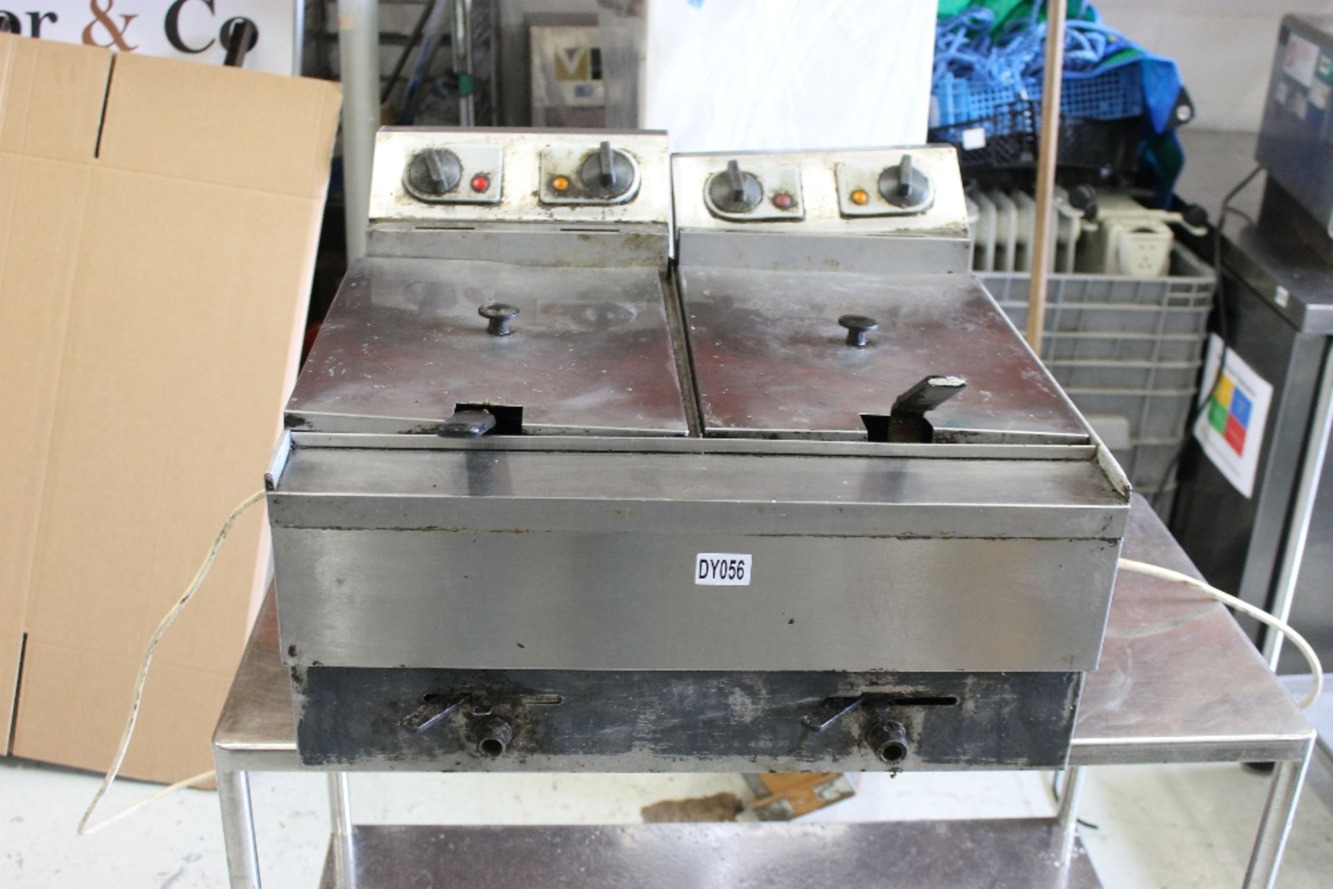 Lincat Twin tank Electric Fryer – with 2 Baskets – 1ph - Bild 2 aus 2