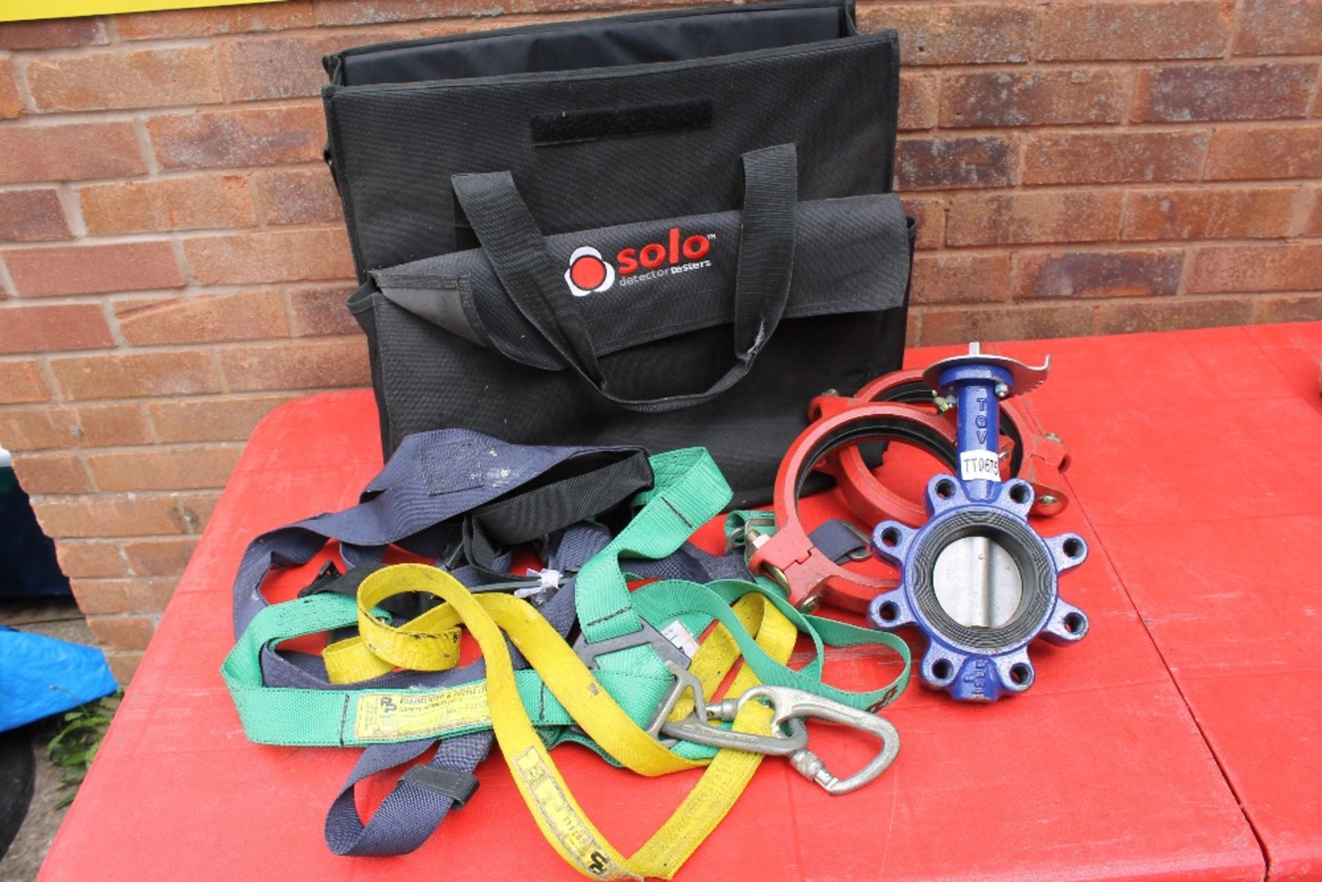 Solo Detector Testers bag with Safety Harness & Clamps