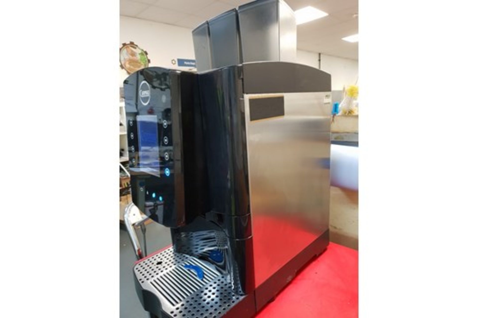 Carimali Solar Touch Drinks Machine – Bean to cup Coffee + Chocolate & Other DrinksThe Carimali - Image 2 of 7