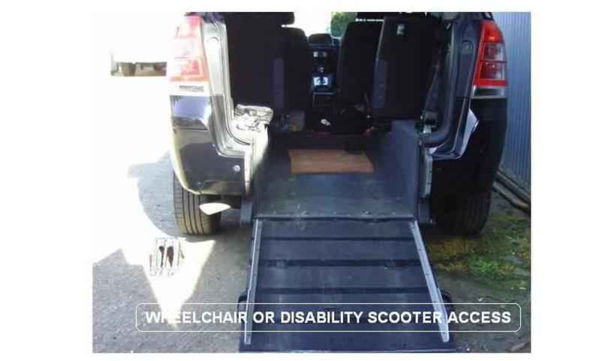 Vauxhall Zafira 1.8i Exclusive Easytronic Automatic Gearbox Wheelchair / Disability Vehicle2011 - Image 3 of 8