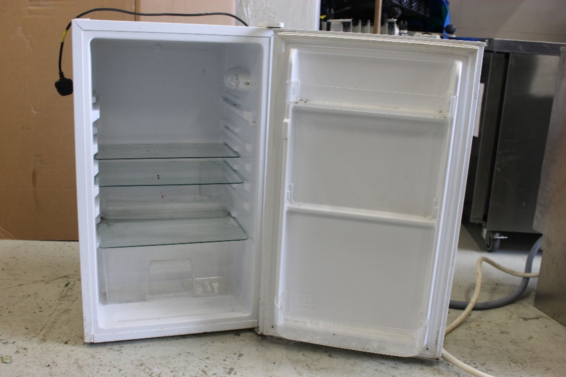 White Refrigerator – Model B-M FSG -H85cm x D50cm -1ph - wear to door bottom - Bild 2 aus 2