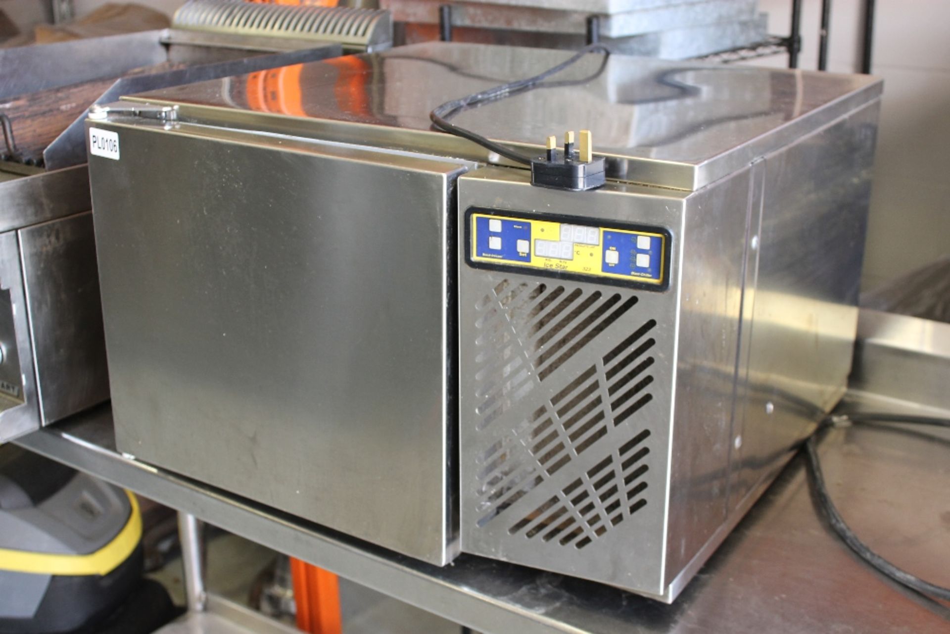 STAR 10 S.P.A Small Blast Chiller – Model M-23 -S/N 06J23878W60cm x H40cm x D60cm - Bild 3 aus 3