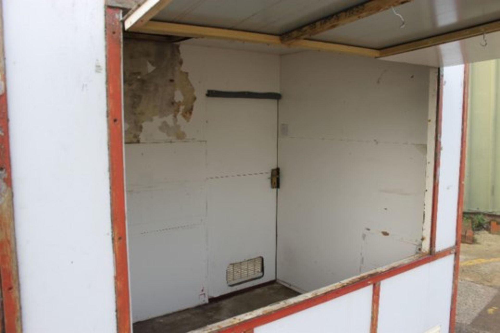 Catering Trailer 7ft x 5ft – Refurb Project - NO VAT This unit is available as a " Starter Unit “, - Image 8 of 11