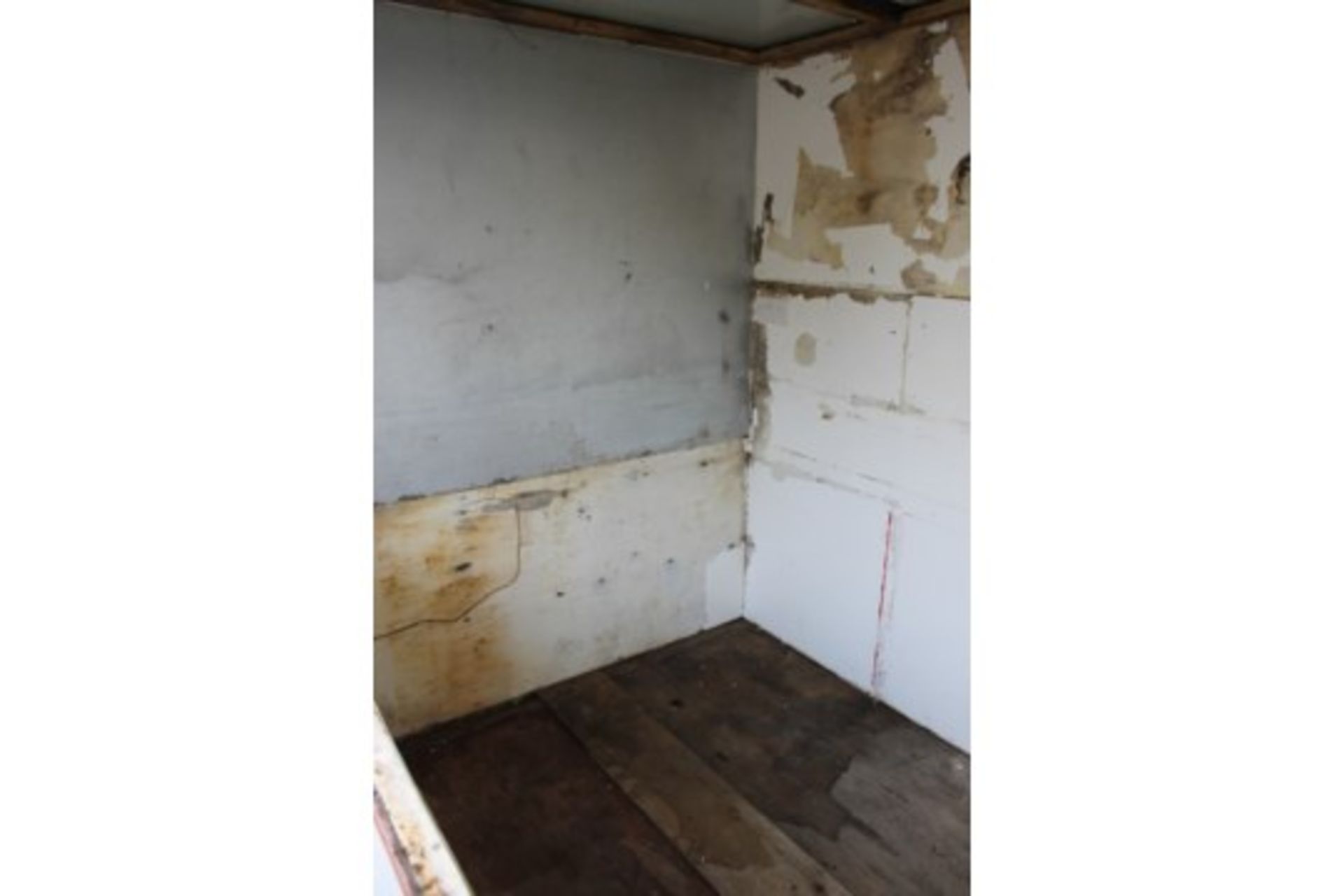 Catering Trailer 7ft x 5ft – Refurb Project - NO VAT This unit is available as a " Starter Unit “, - Image 10 of 11