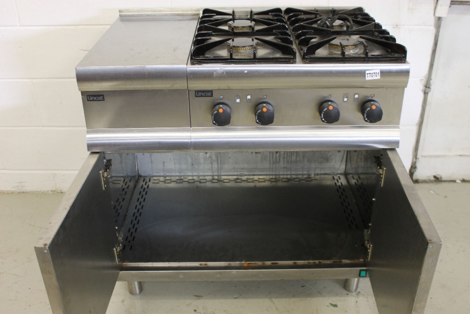 Lincat Tabletop Four Gas Burner Unit with Under Warmer Cupboard1-ph - Image 2 of 3