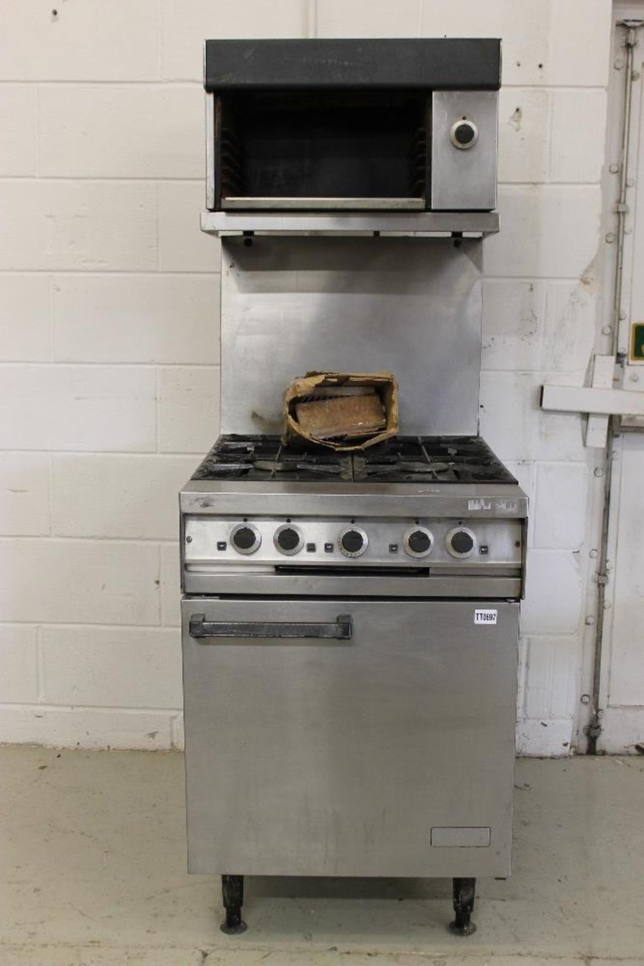 Falcon Dominator Four Burner Cooker & Oven + Over Head Grill missing grill rack