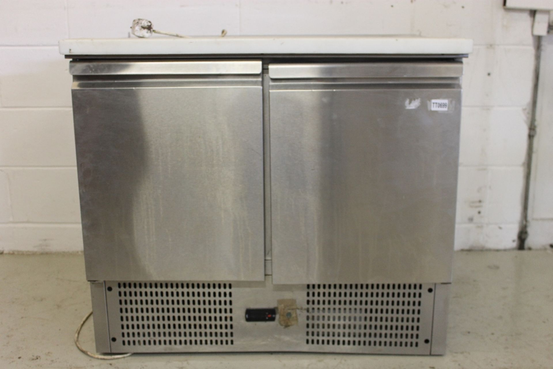 2 Door Catering Fridge with Top Saladett – 1 Internal Shelf W95cm x H84cm x D69cm - Image 2 of 4