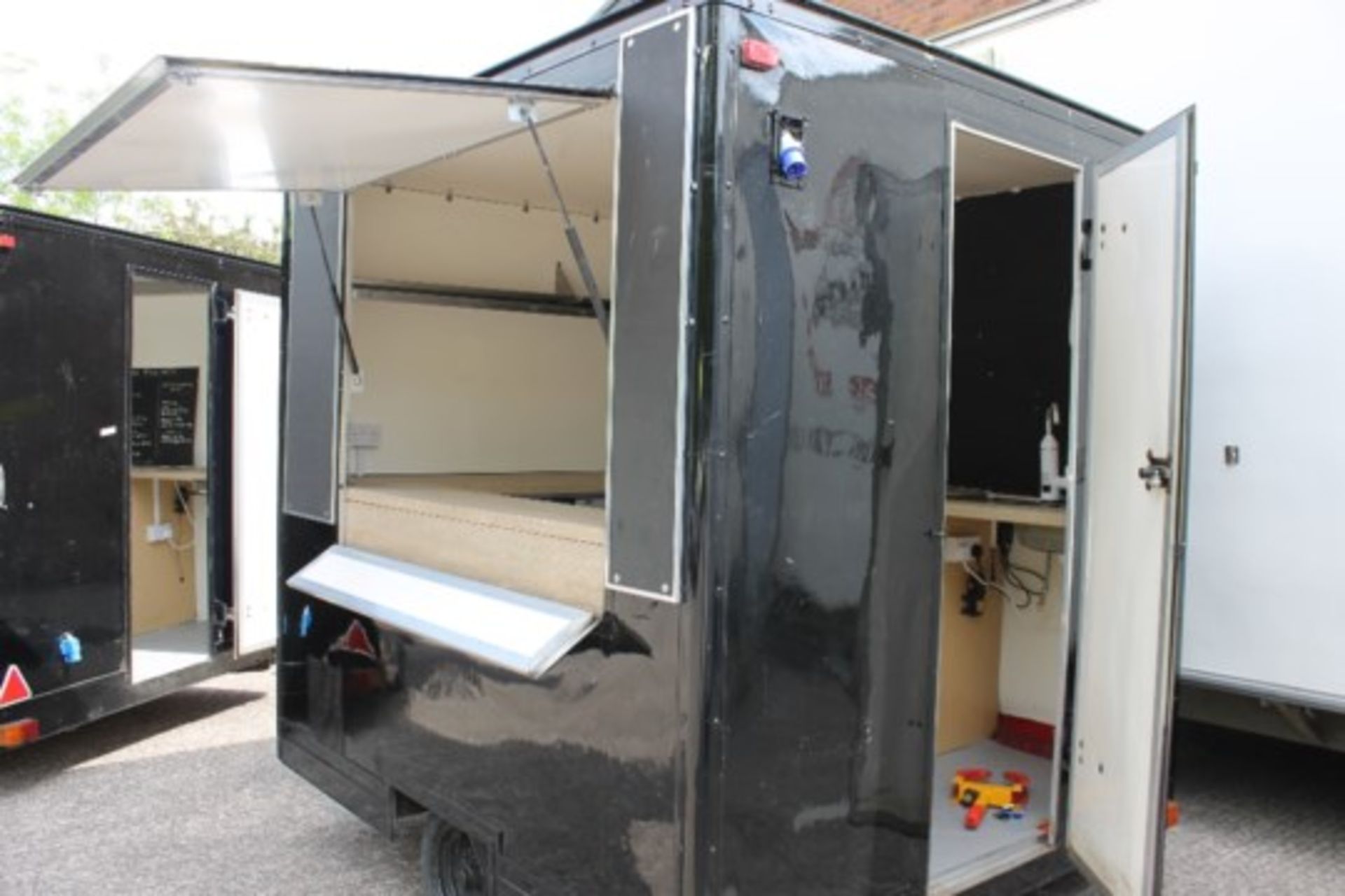 Catering Trailer – Black – 7ft x 5ft – Refurbished - NO VAT   Completely re-wired: New fuse box