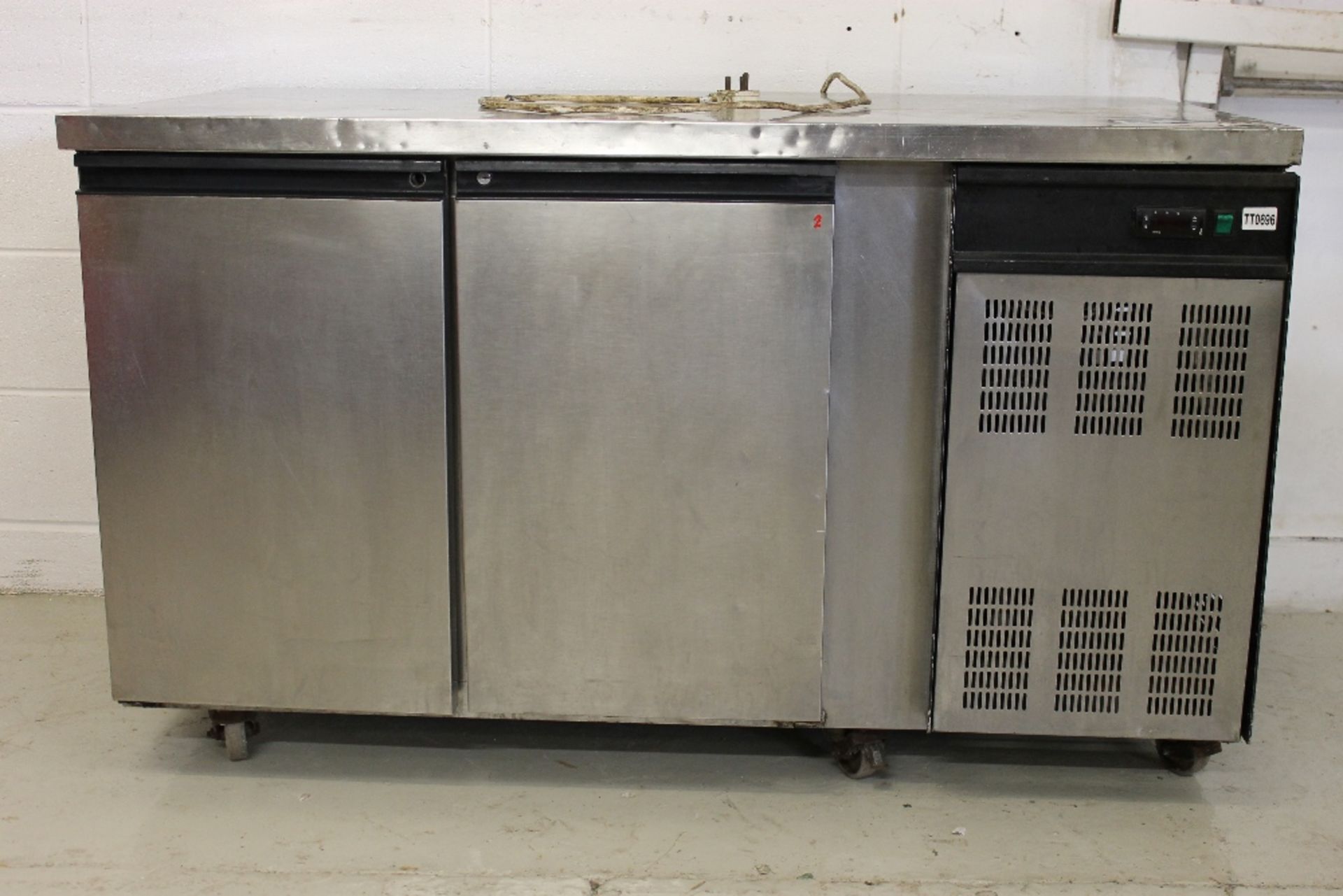 Foster 2 Door Stainless Steel Bench Fridge – 1 shelf-no runners W141cm x H85cm x D70cm - needs new - Image 3 of 3