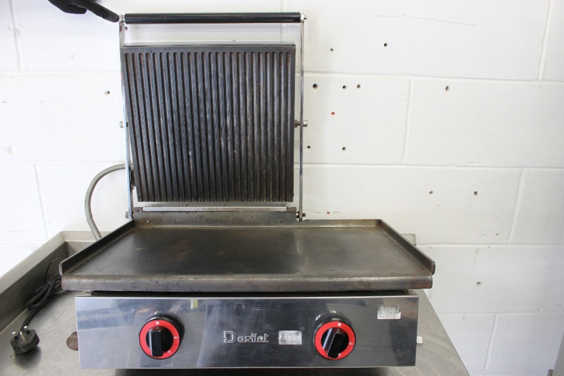 Dualit Large Panini Grill -Ribbed Top Plate – Flat Bottom Plate -1ph – Tested Working