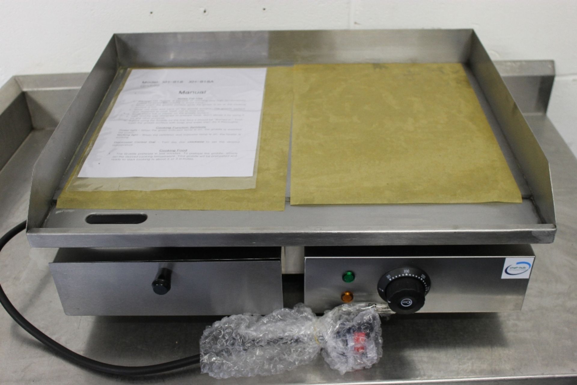 New & Boxed Chef Hub Double Electric Griddle / Hot Plate – Model XH820 -1ph   Tested Working - Image 4 of 4