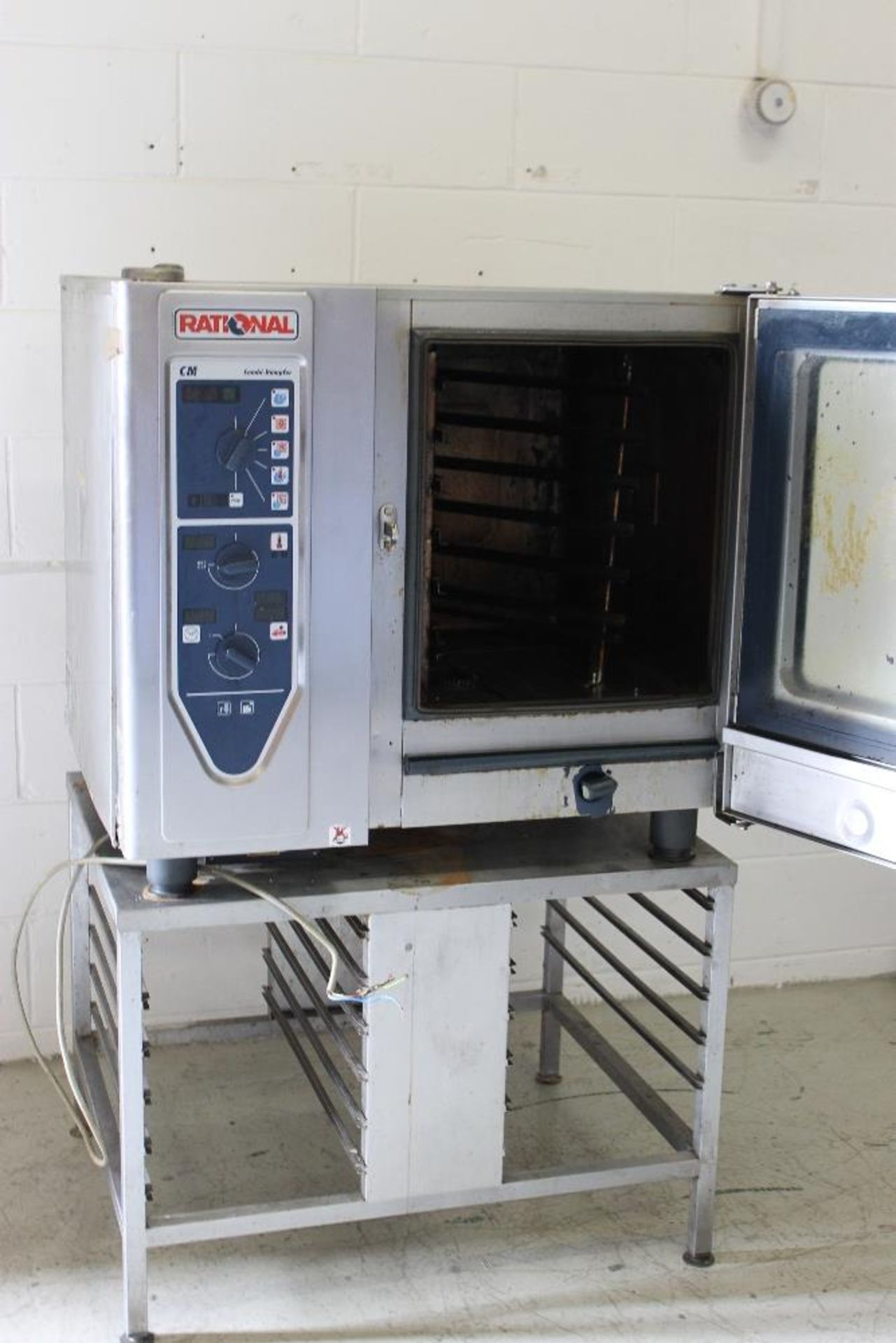 Rational 6 Grid Electric Convection Oven – on stand with Under Tray Storage -3ph – NO VAT - Image 6 of 6