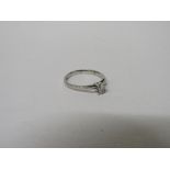 Platinium 950 high grade solitaire ring 0.33ct diamond size N Wt 3.1g. Estimate £225-250