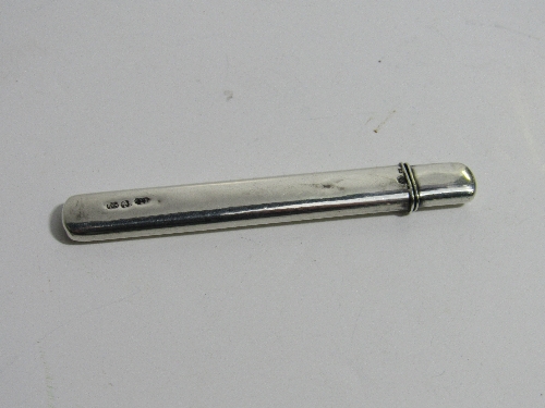 French silver 900 body lady's purse pencil. Estimate £10-20.