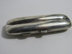 1950's gentleman's silver plated half Corona twin cigar holder case. Estimate £10-20.