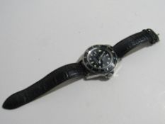 Gent's Rolex-type chronograph watch. Estimate £30-40.