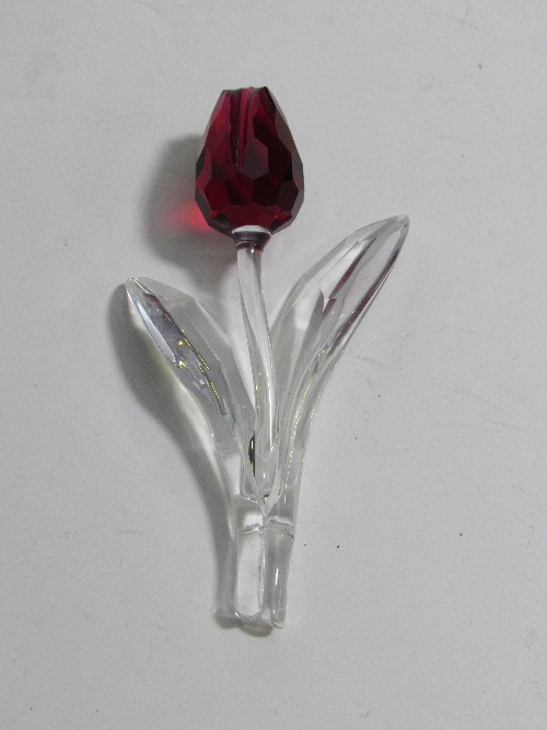 Large Swarovski Crystal red tulip in original box with certificate. Estimate £20-40.