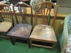 2 oak country style chairs. Estimate £5-10.